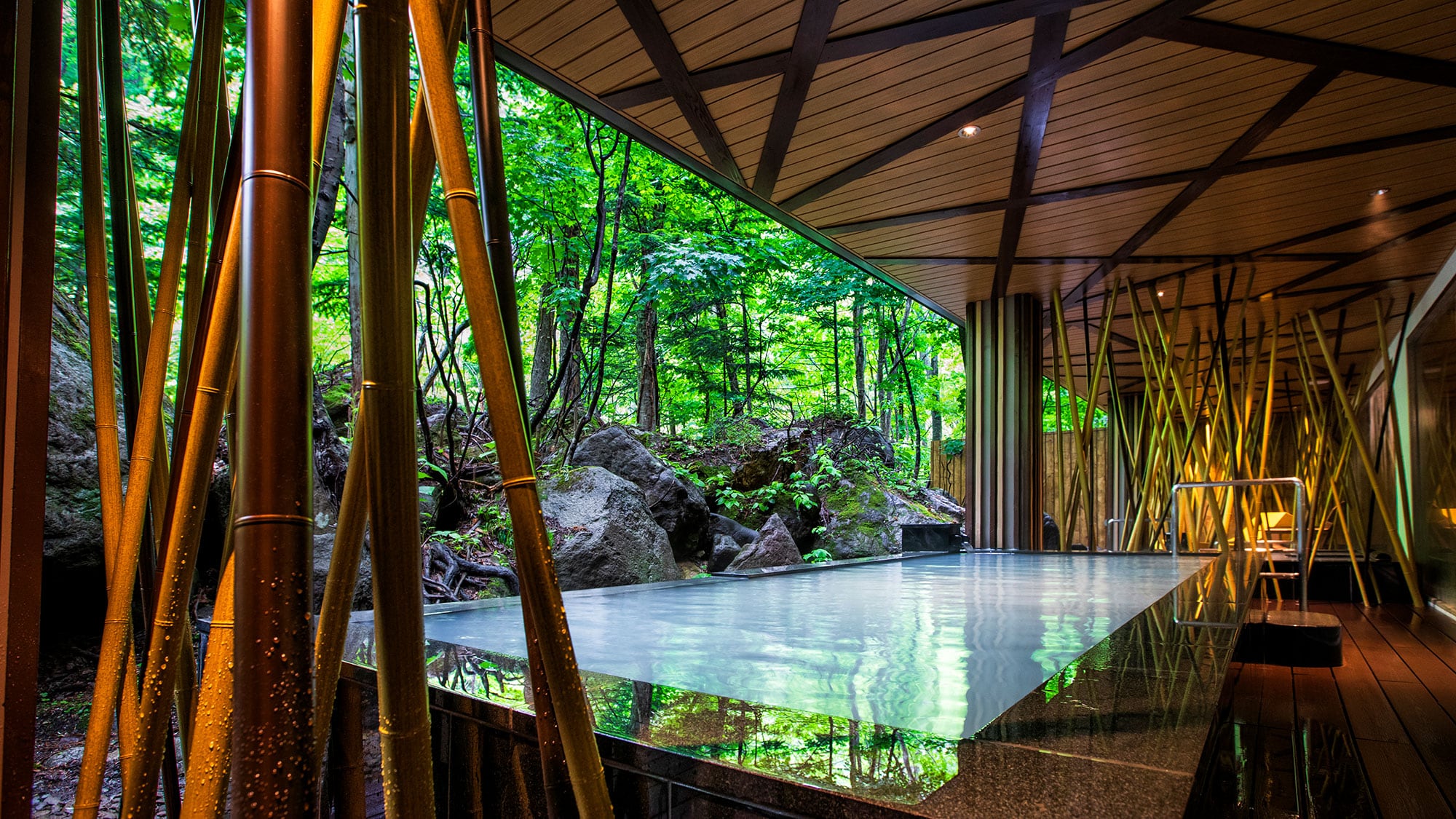 [Nature's Bath "Bird's Voice"] Renovated in June 2024! Enjoy a relaxing bath in an open-air bath with a bird's nest motif