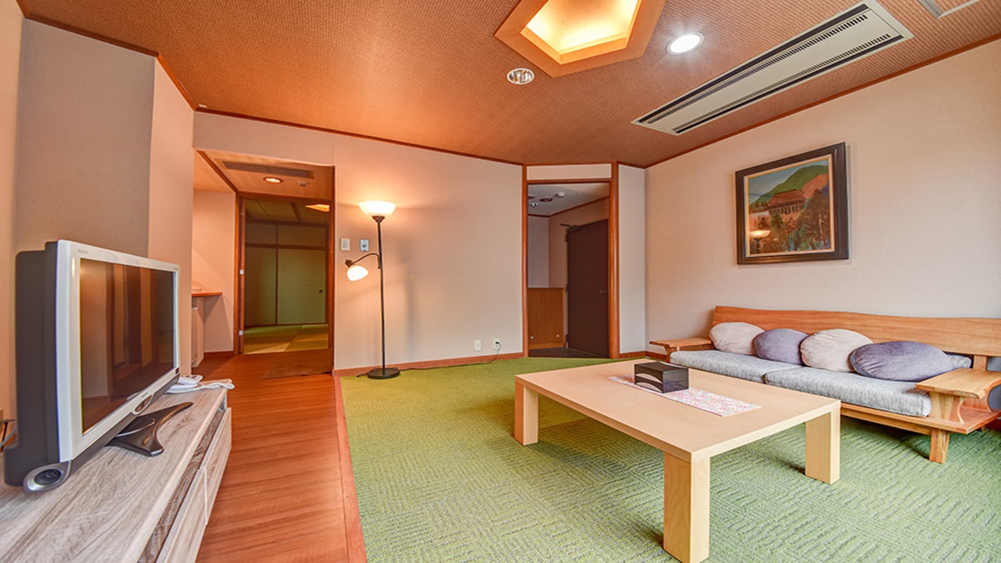 * [Japanese modern guest room: an example] Hinata * You cannot choose the room type.