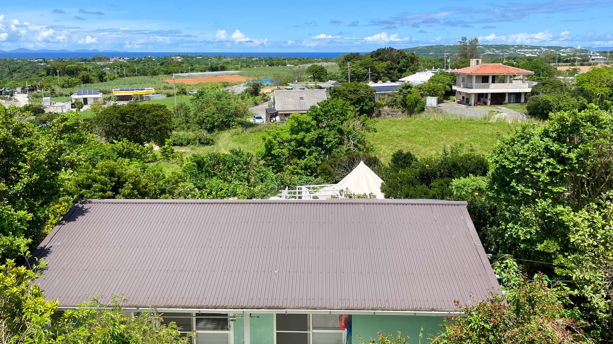 ・[Scenery] Located in a location surrounded by nature, on clear days you can see the ocean, Iheya Island, and Izena Island.