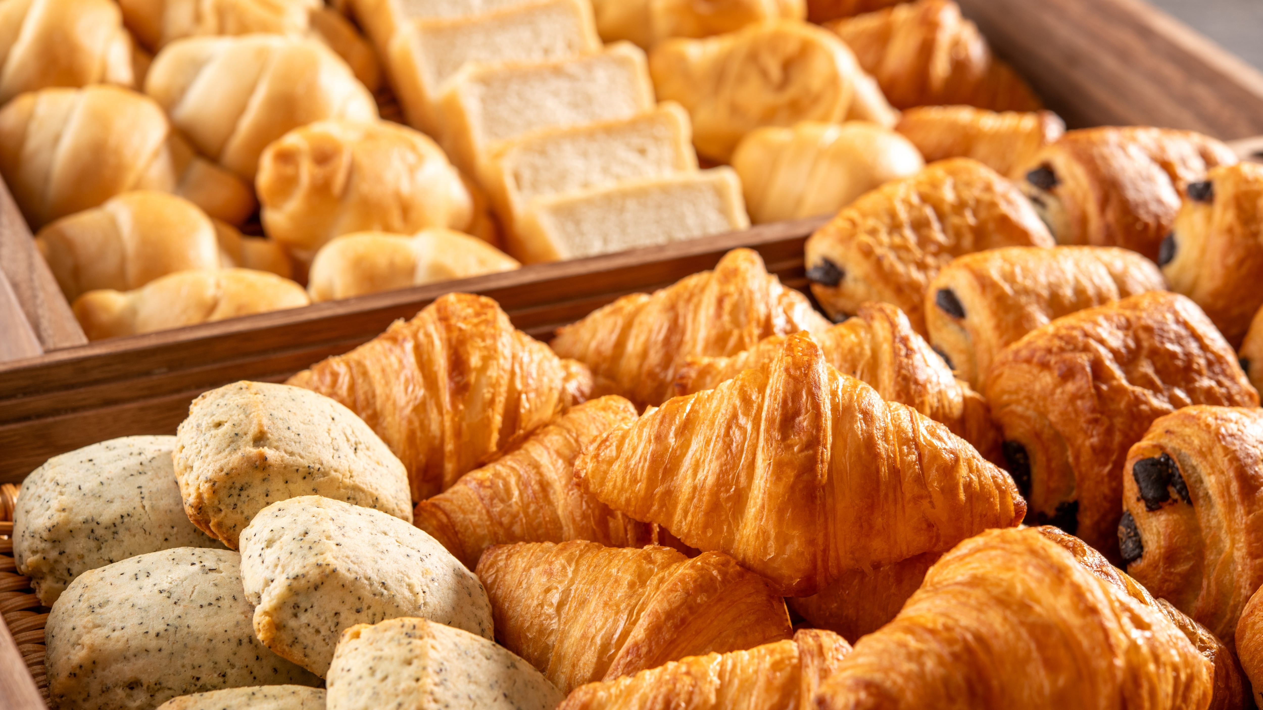 Tiệc buffet sáng: "Bánh mì làm bằng men đặc biệt"