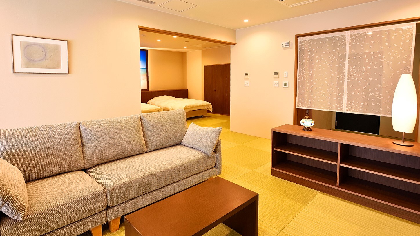 [Special Room] 29 tatami mats with a panoramic view of the sea, West Building Suite (with hot spring), reopened in October 2021