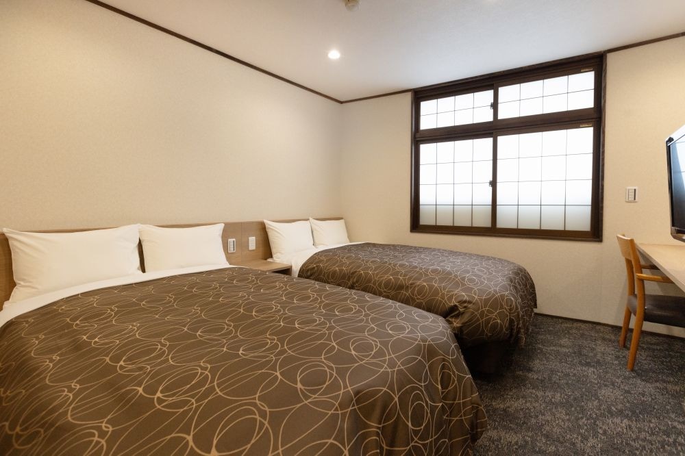 Atagozaka Room: A room with a modern Japanese atmosphere