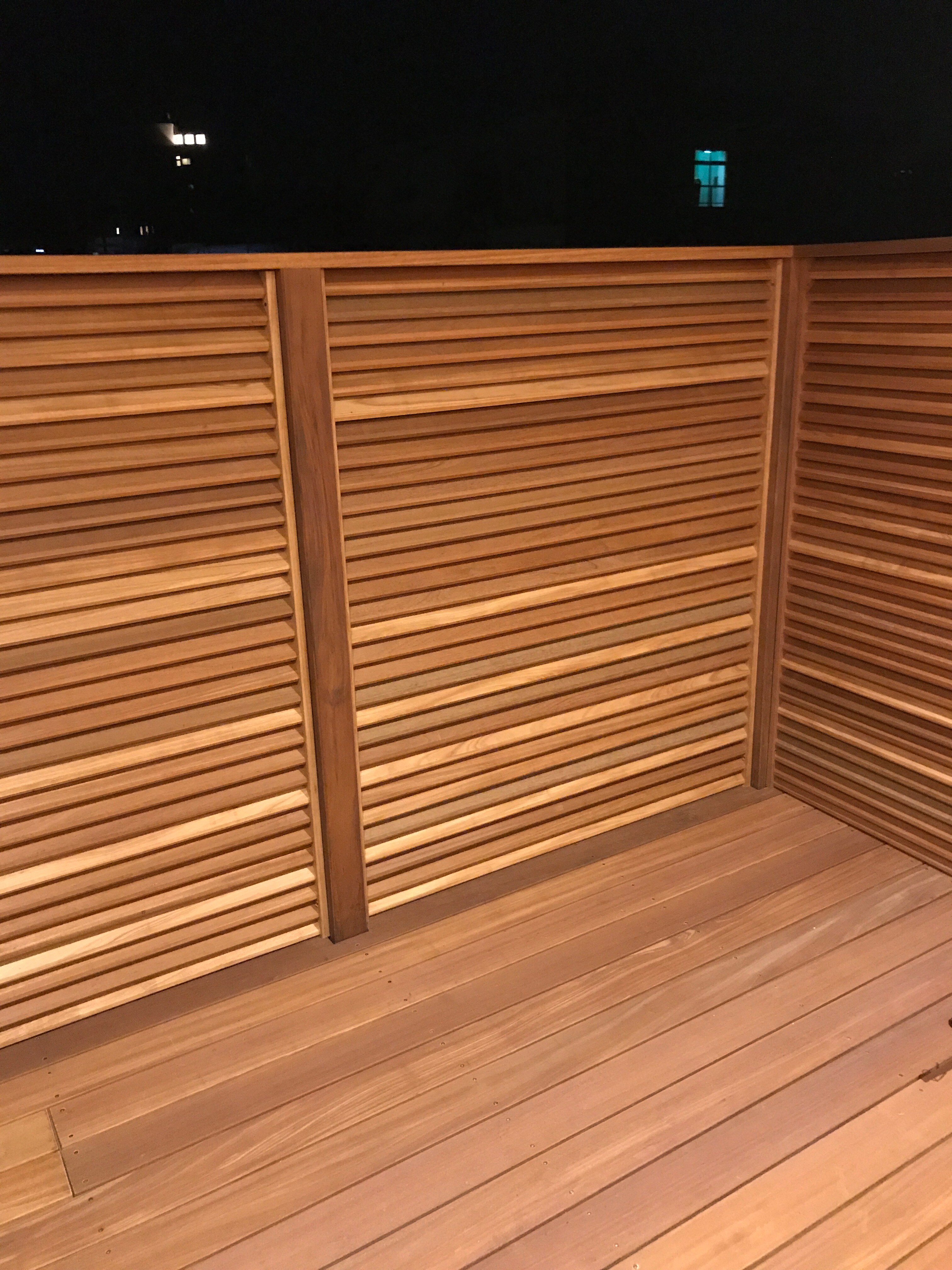 Third floor: Wooden deck