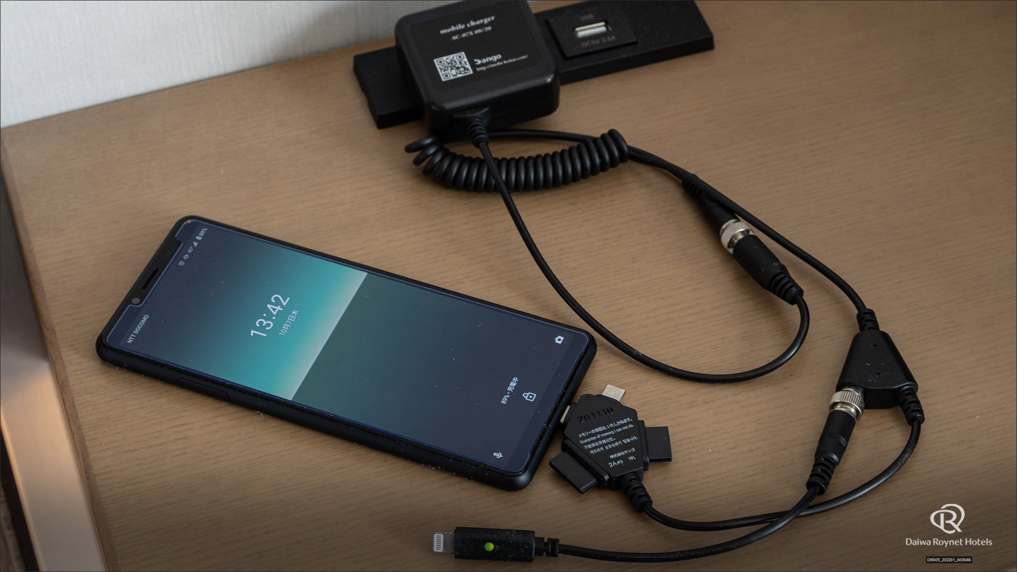 Permanent charger for smartphone, iPhone and Android