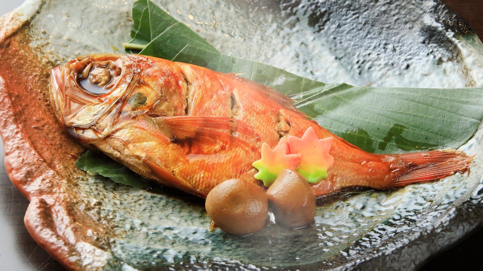 [時令選單] 煮金鯛魚（例）