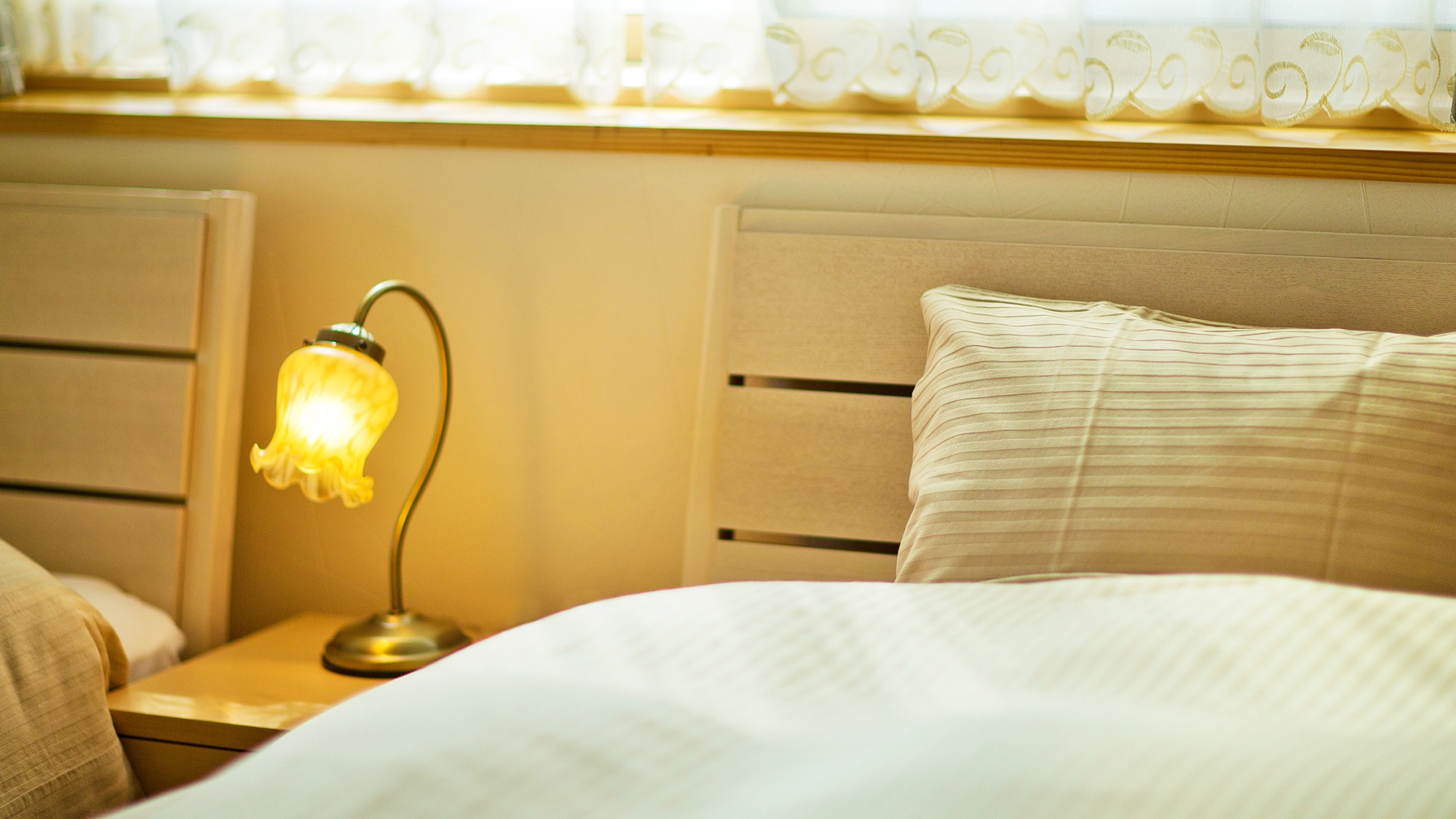 A soft bed that your body sinks into. Start your day peacefully bathed in the soft morning sunshine...♪