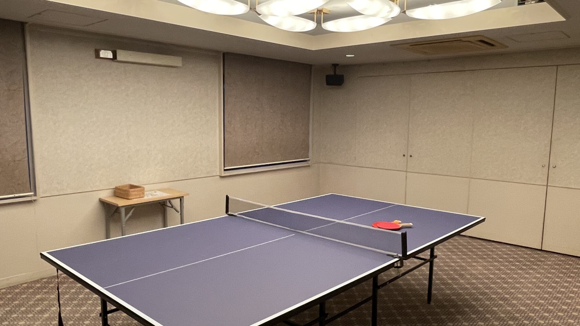 [Table Tennis Corner] Refresh yourself with some table tennis after a bath or a meal!