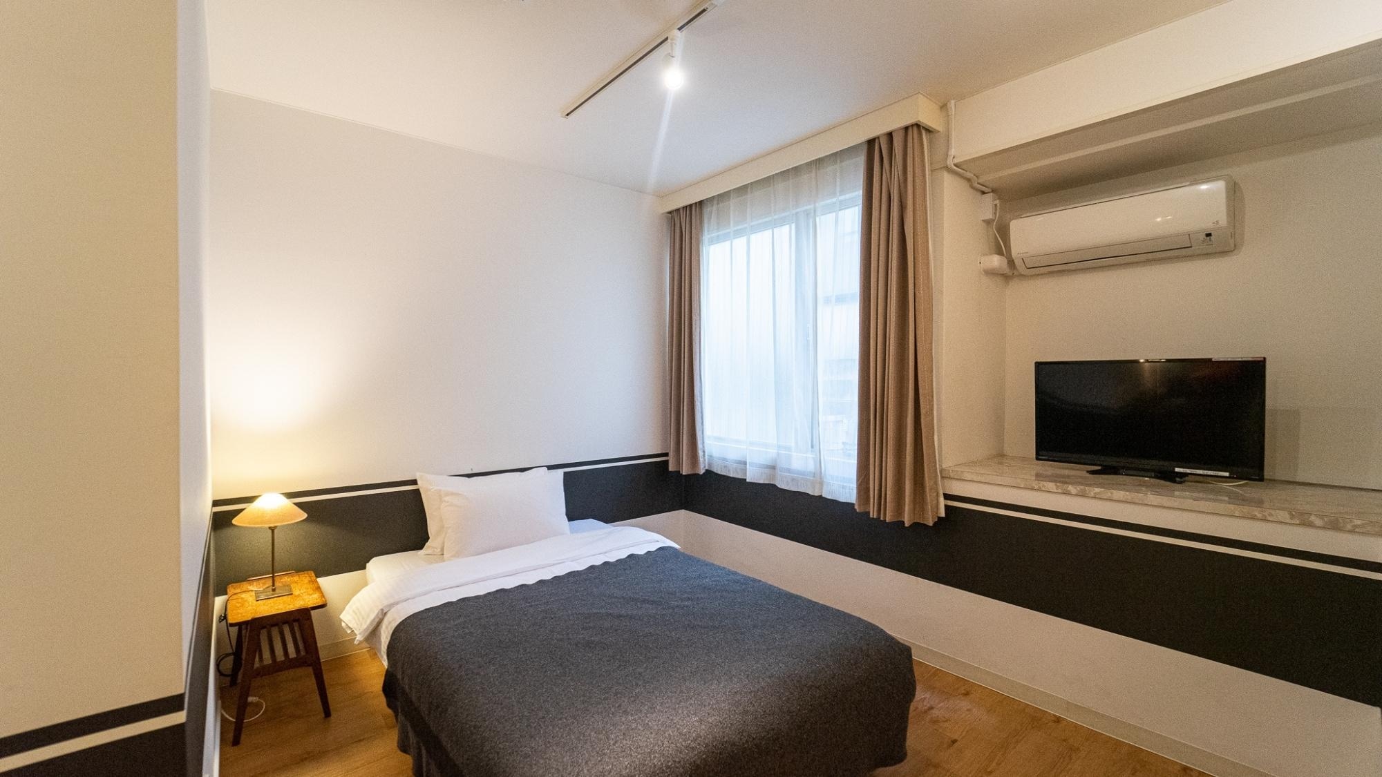 semi double room