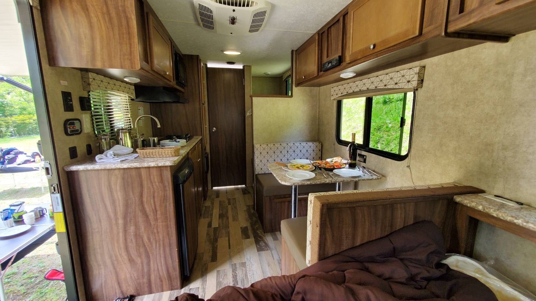 拖車房屋（內部）