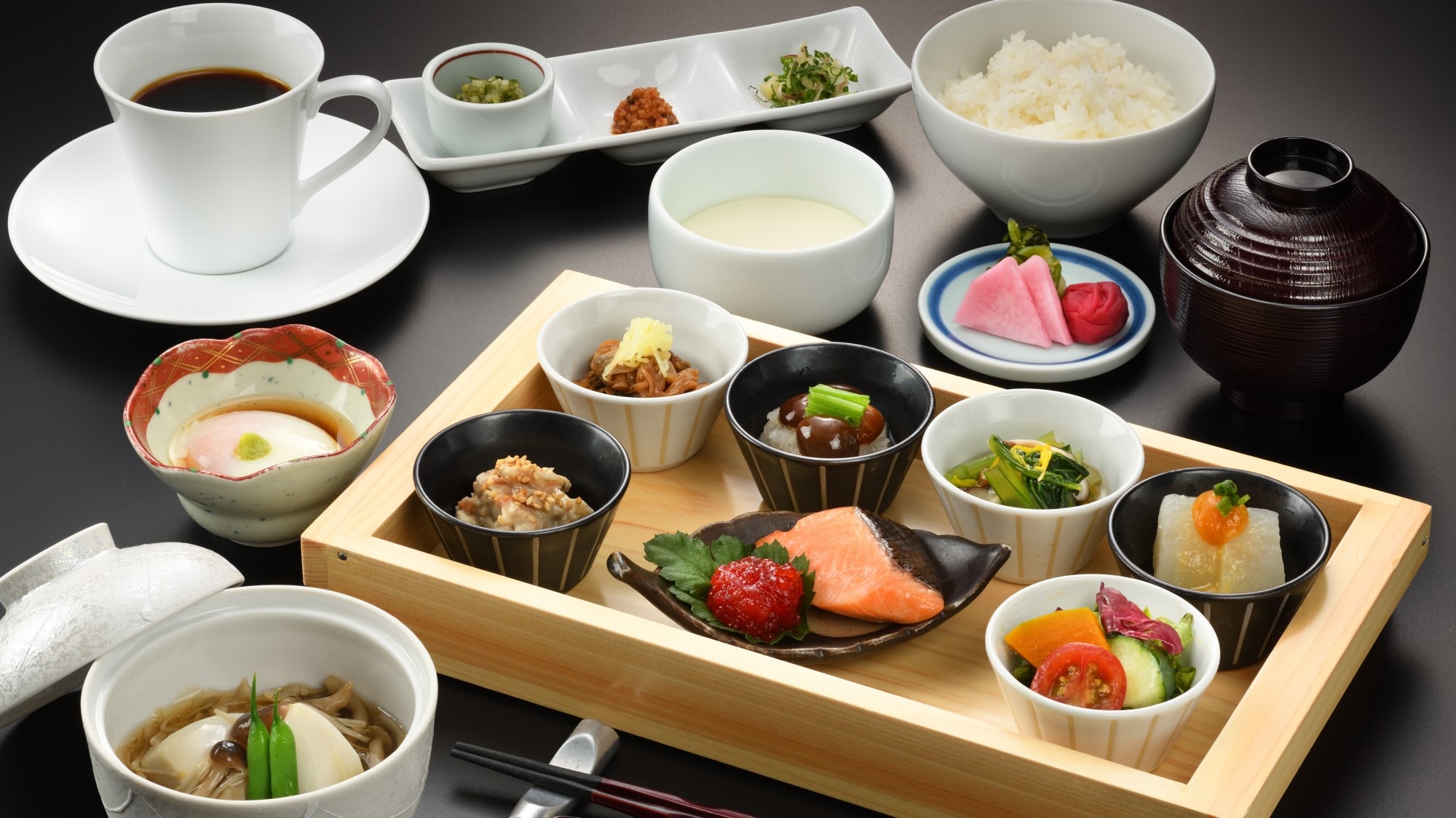 ชุดอาหารเช้าอาหารญี่ปุ่น [Mogami Tei Zen]