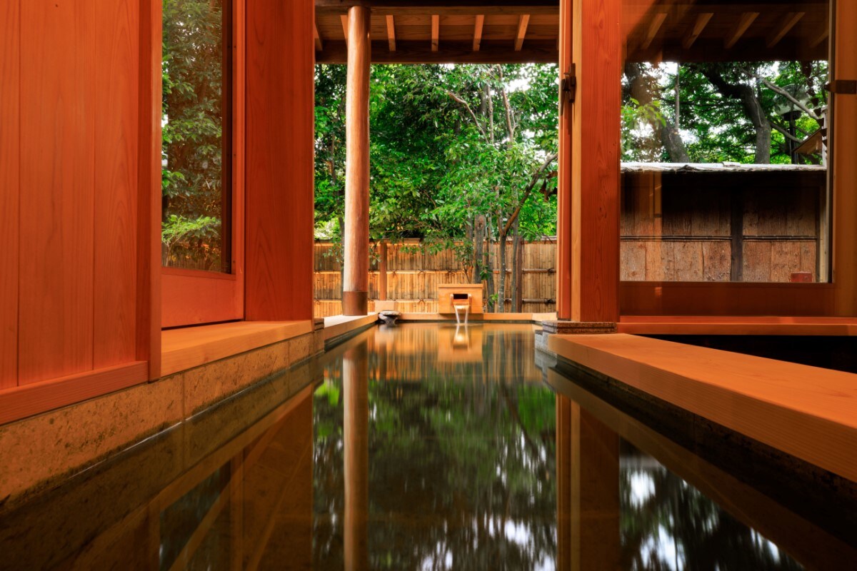 Aoi open-air bath