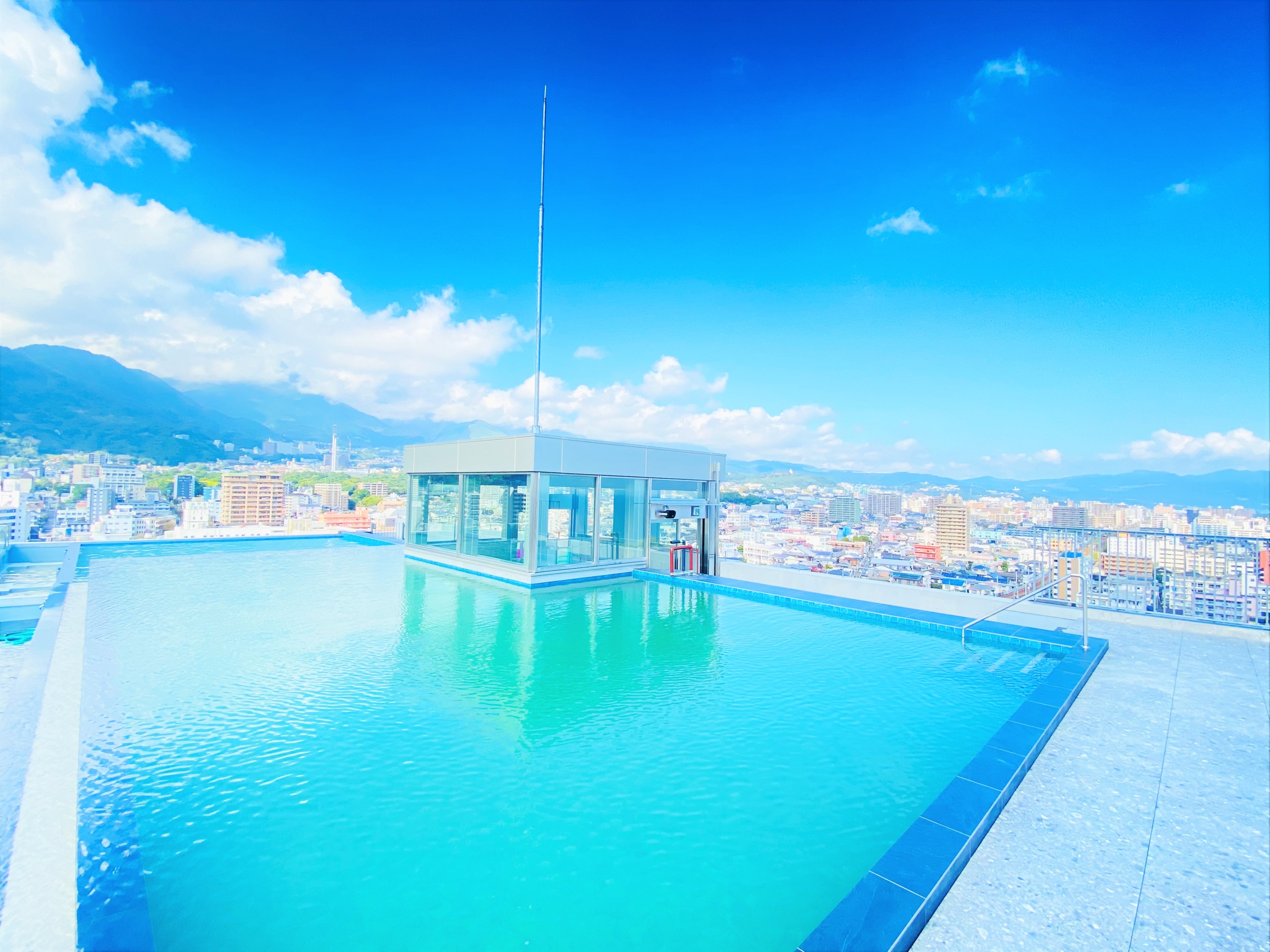 Infinity pool--Adjacent facility "Amanek Beppu Yurari"--