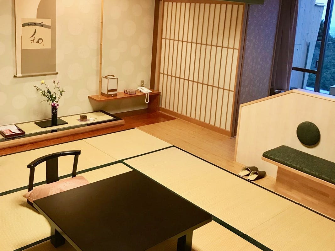 Yuzuki (10 tatami mats + bed + hot spring open-air bath)