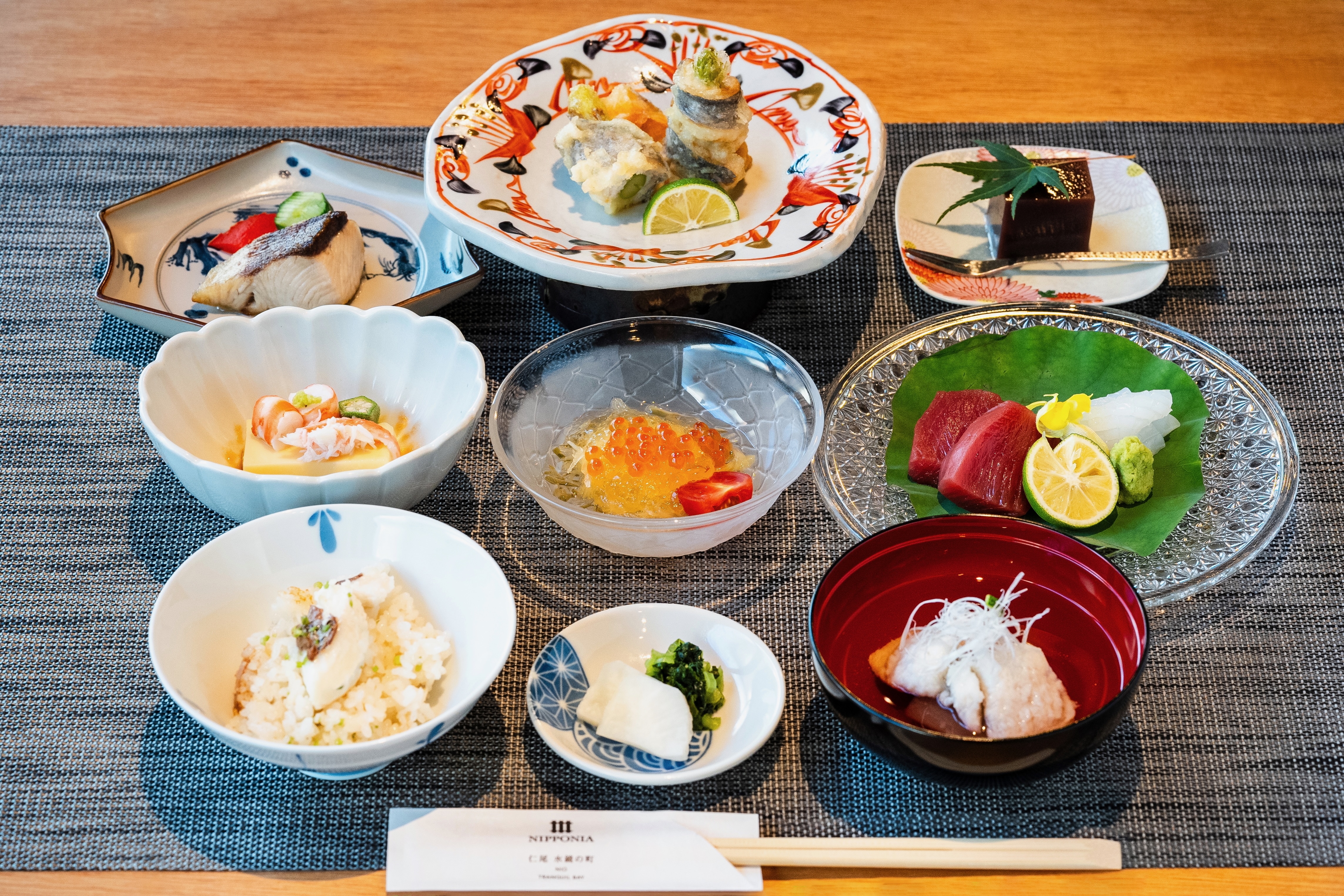 Enjoy local Seto fish and seasonal vegetables from Shikoku with our "Seto Local Fish Course."