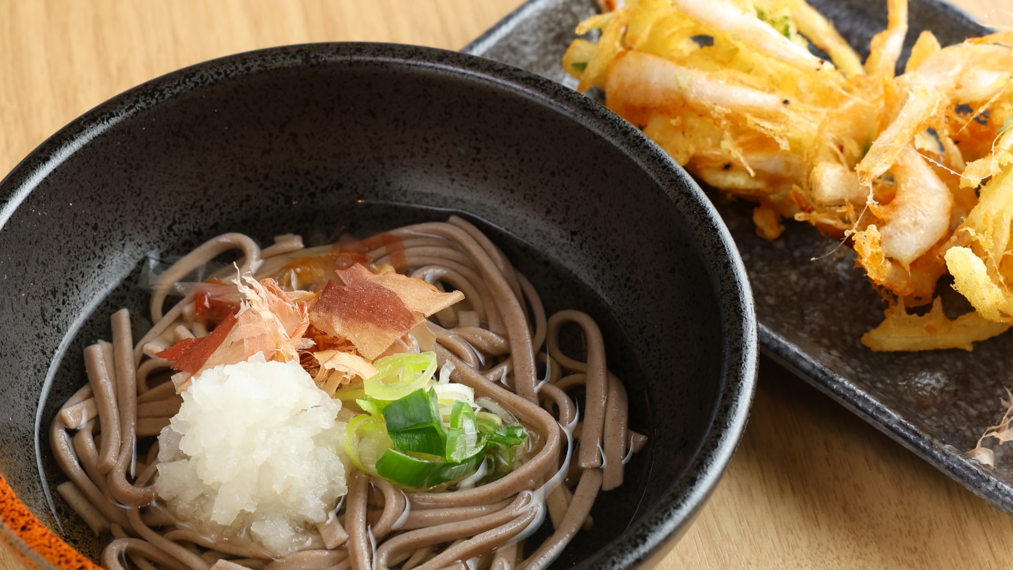 ◆[Local Breakfast Dishes] Seasonal tempura & white shrimp tempura, Echizen grated radish soba