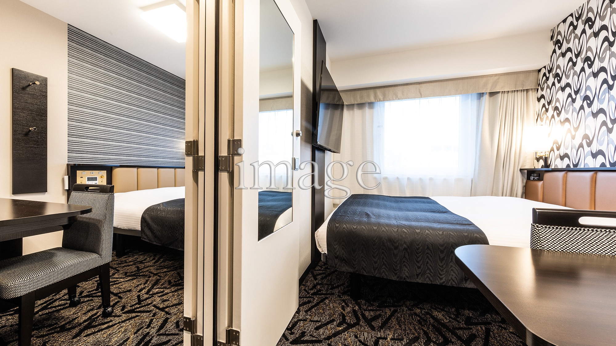 King x King Connecting Room