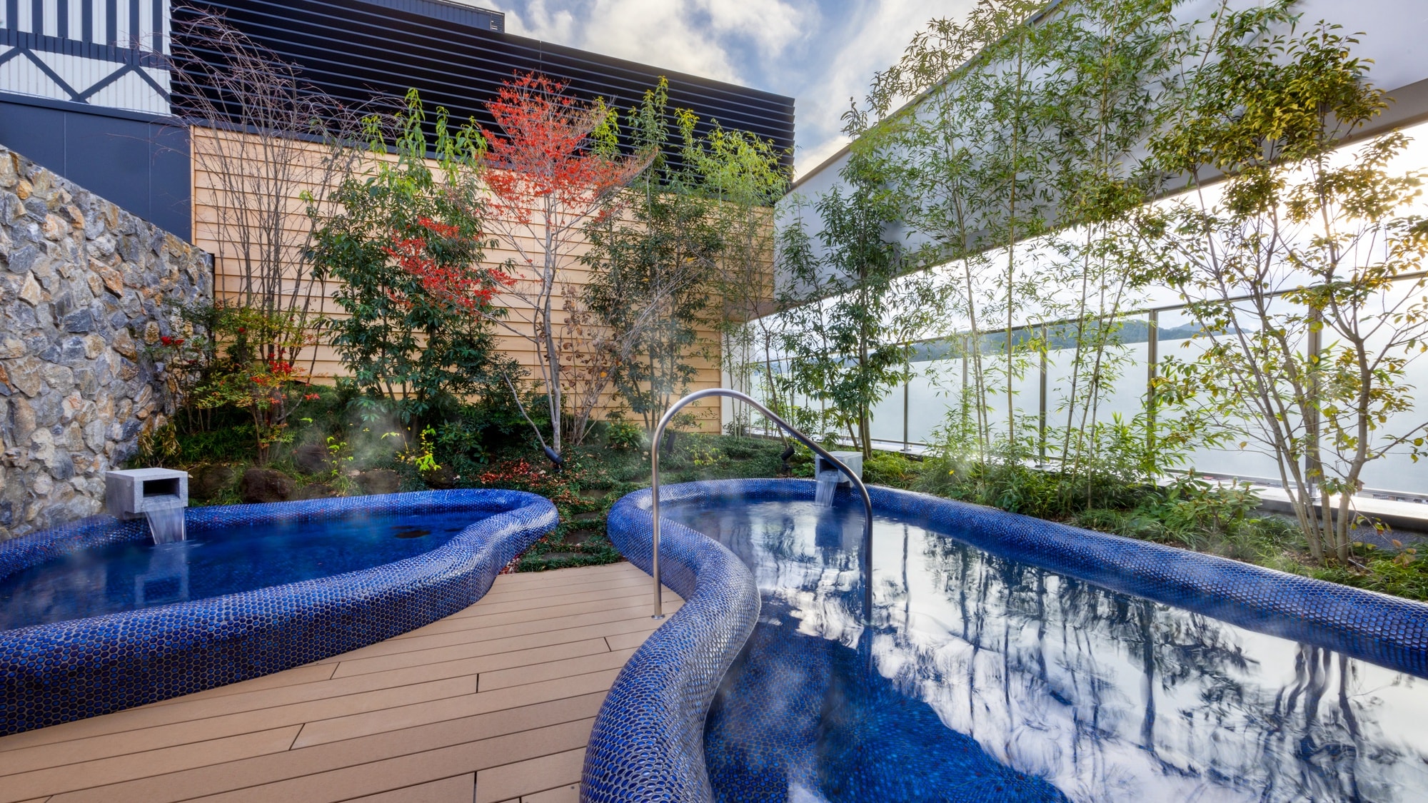 Open-air bath