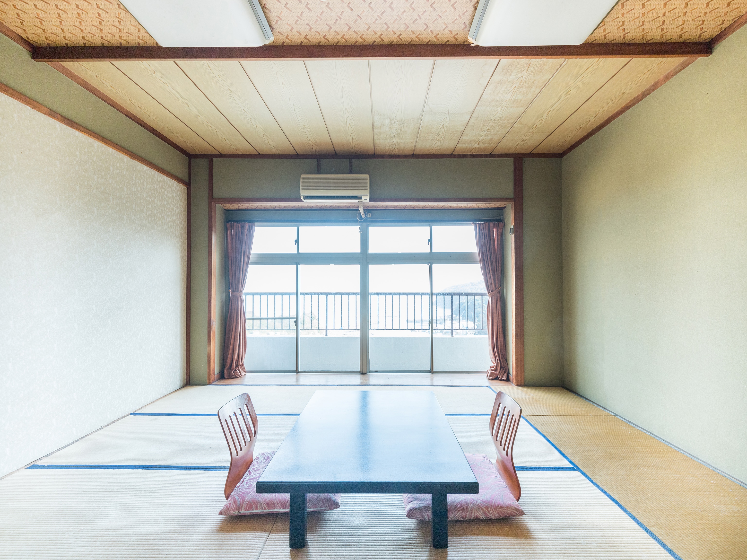 ห้องพักแบบญี่ปุ่น สำหรับ 1-4 ท่าน