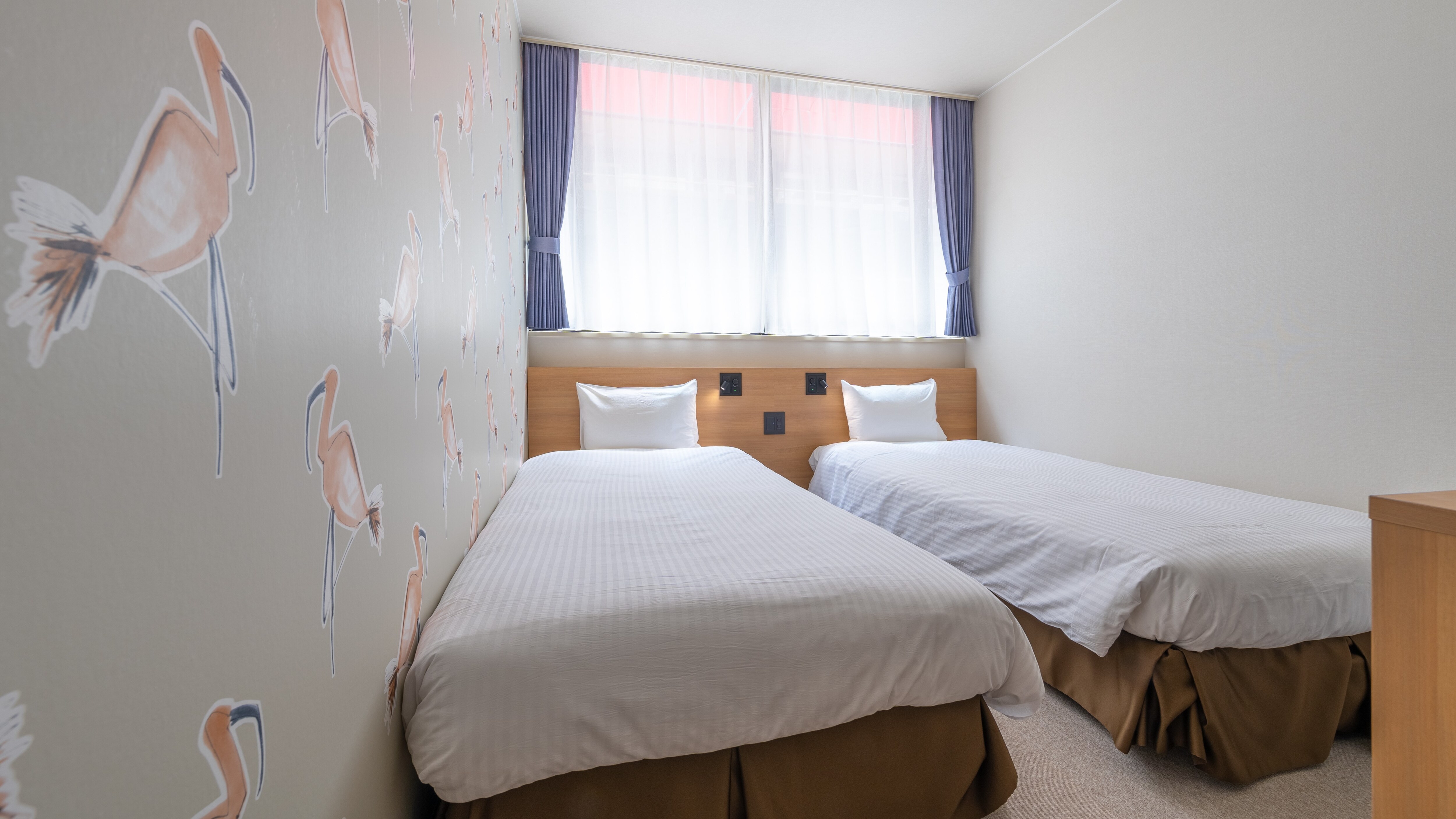 Comfort Twin (with toilet and shower) Other facilities: TV, refrigerator, humidifier/air purifier, air conditioner