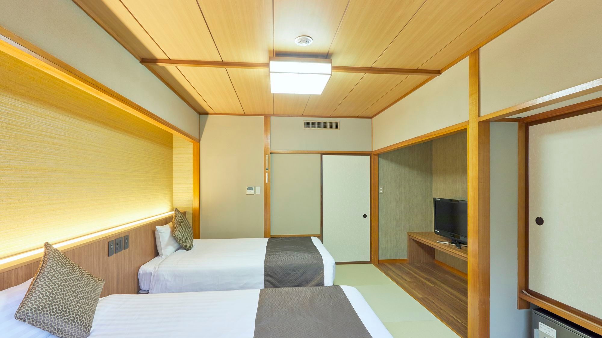 ห้องเตียงคู่สไตล์ญี่ปุ่น