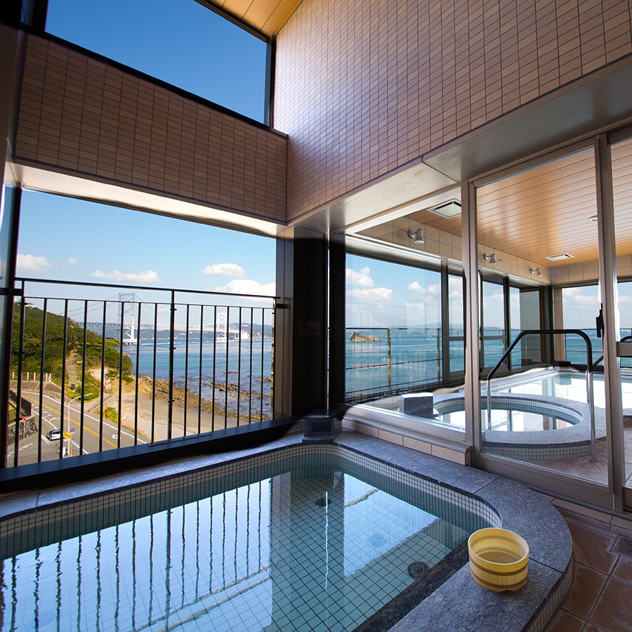 Open-air bath