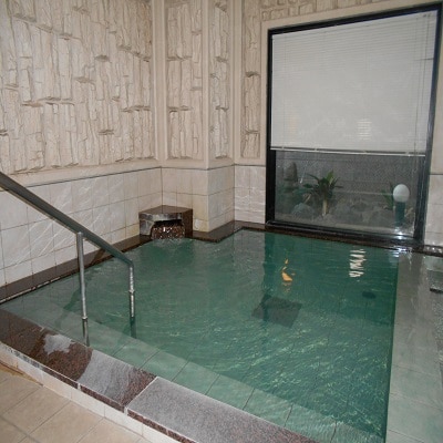 Women's large bath