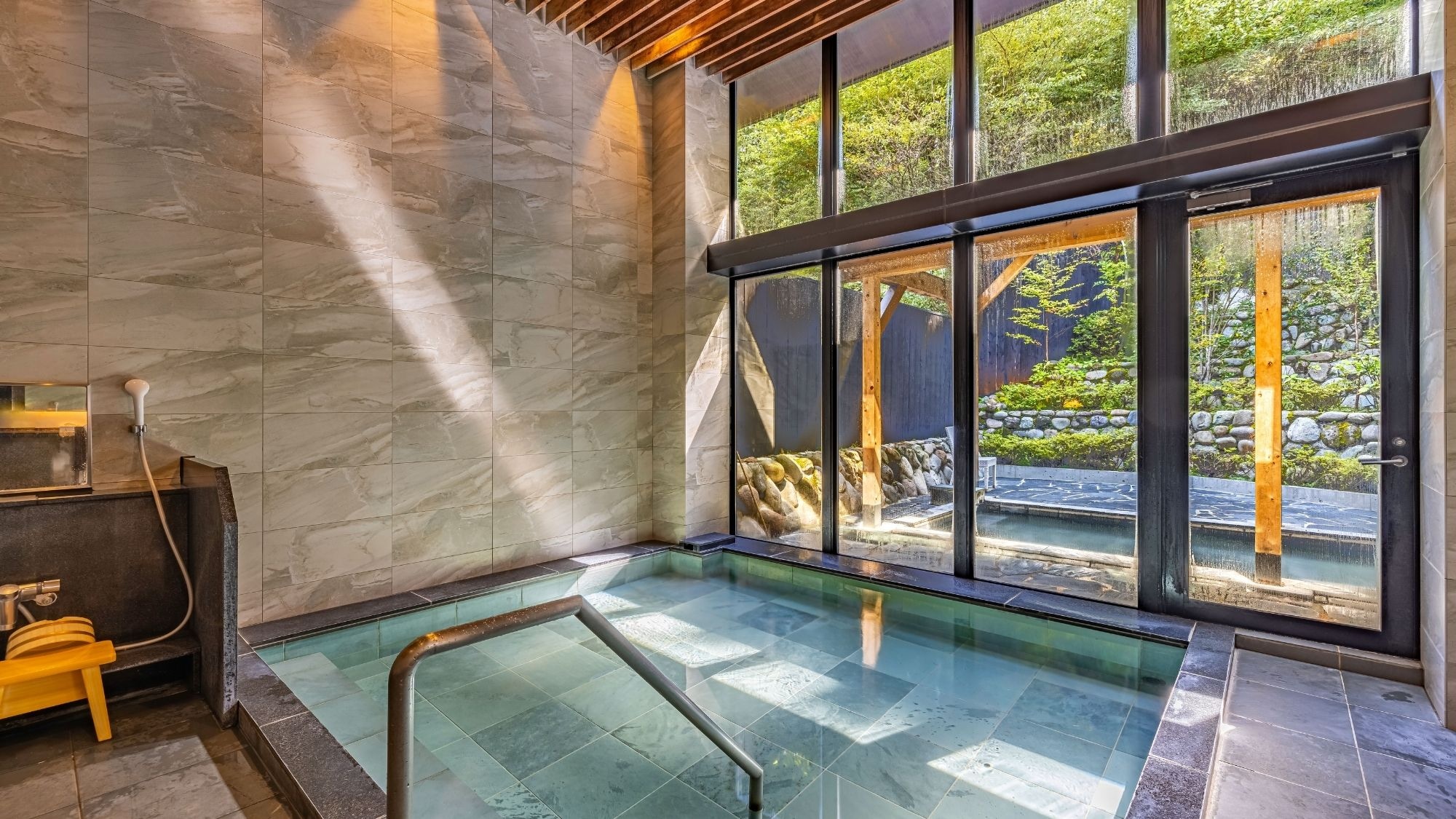 Large communal bath (example)