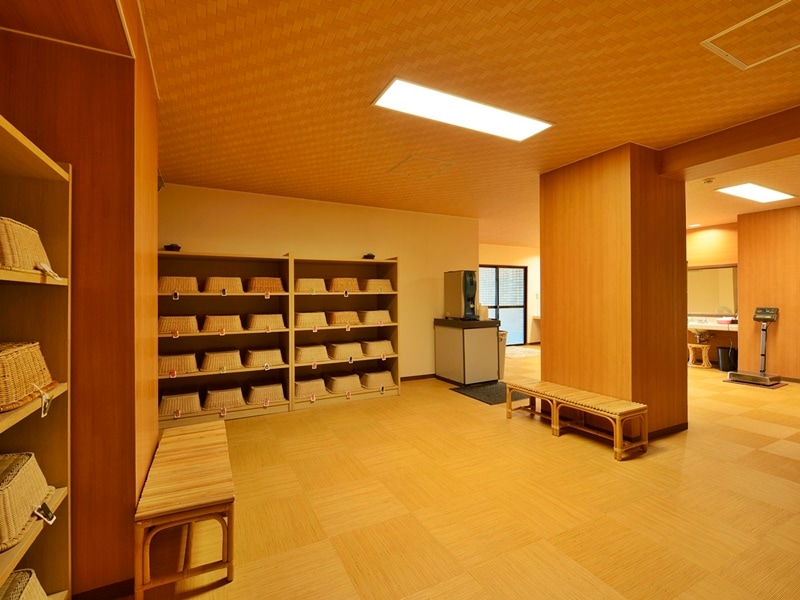 Dressing room (Shiosai)