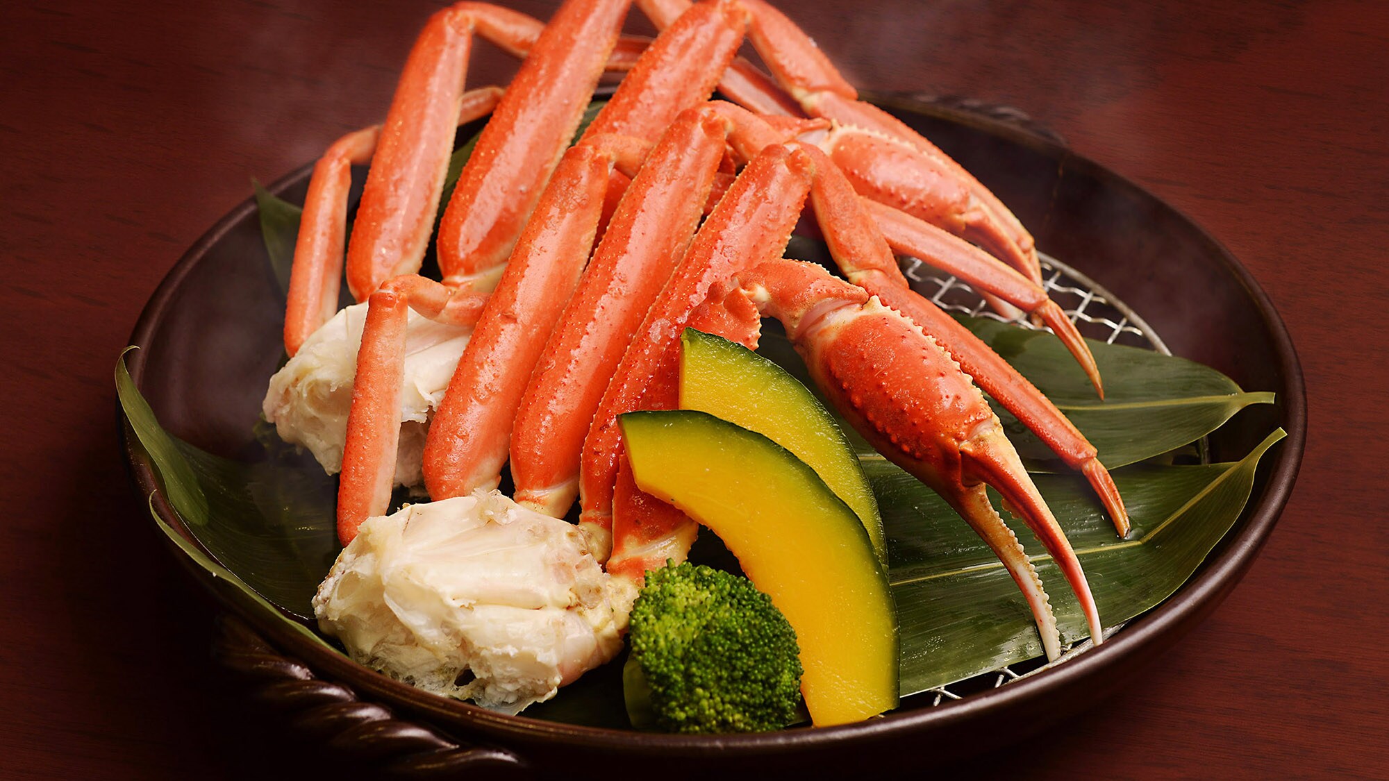 Steamed Snow Crab (Image shown)