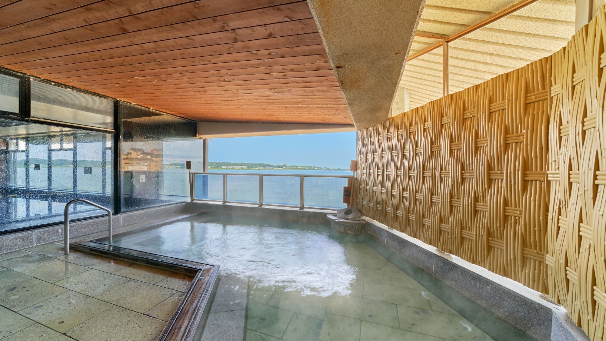 Open-air bath (for women)