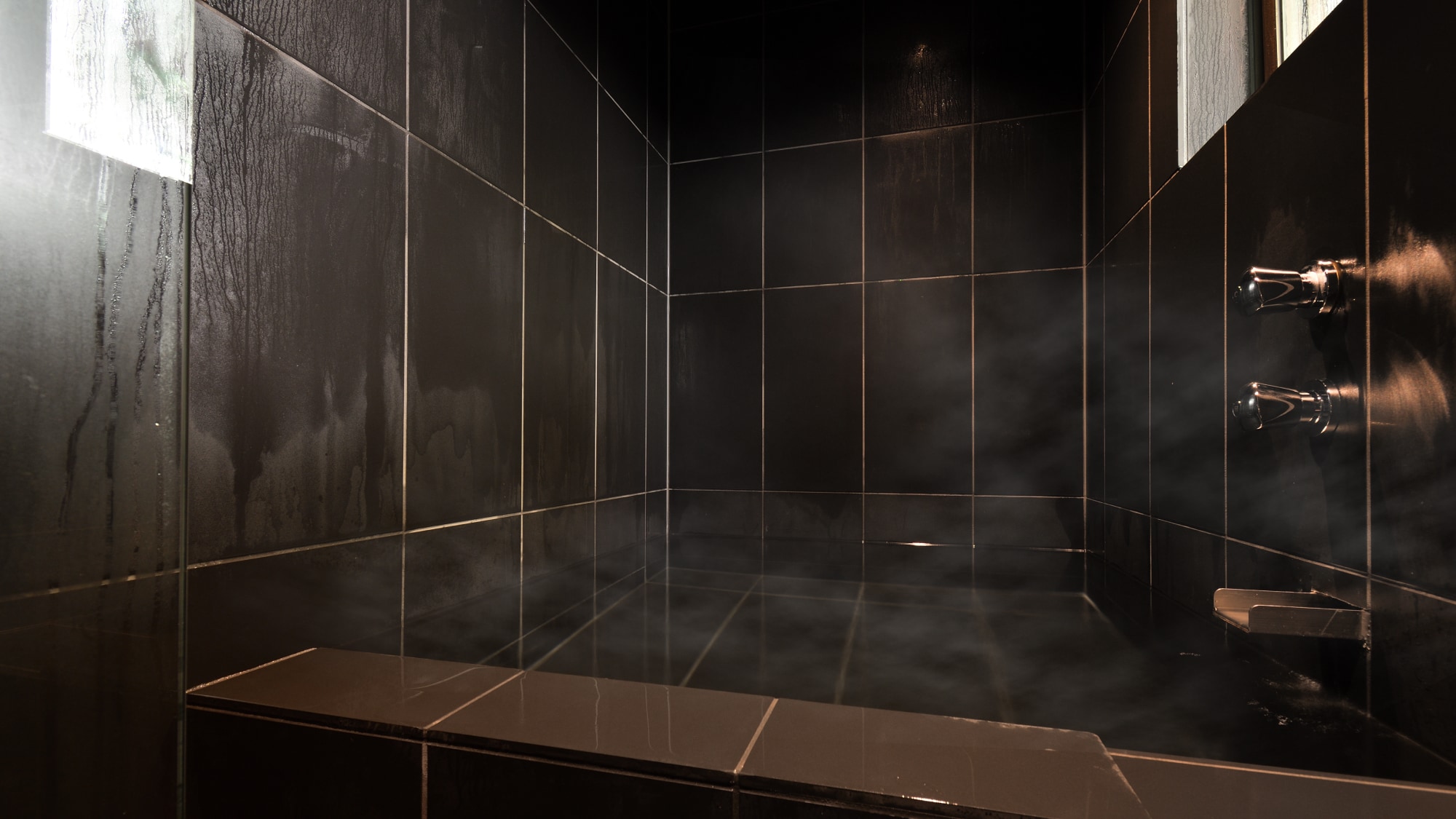 Japanese-Western style room with hot spring bath [Nagasaki]