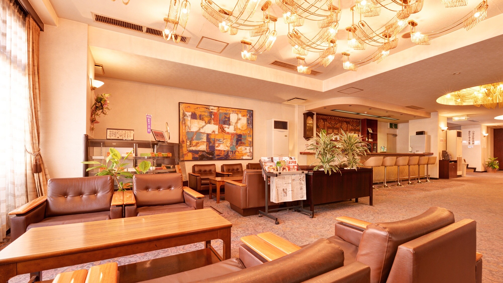 *Lobby: Feel free to use it during your stay to relax or as a meeting place.