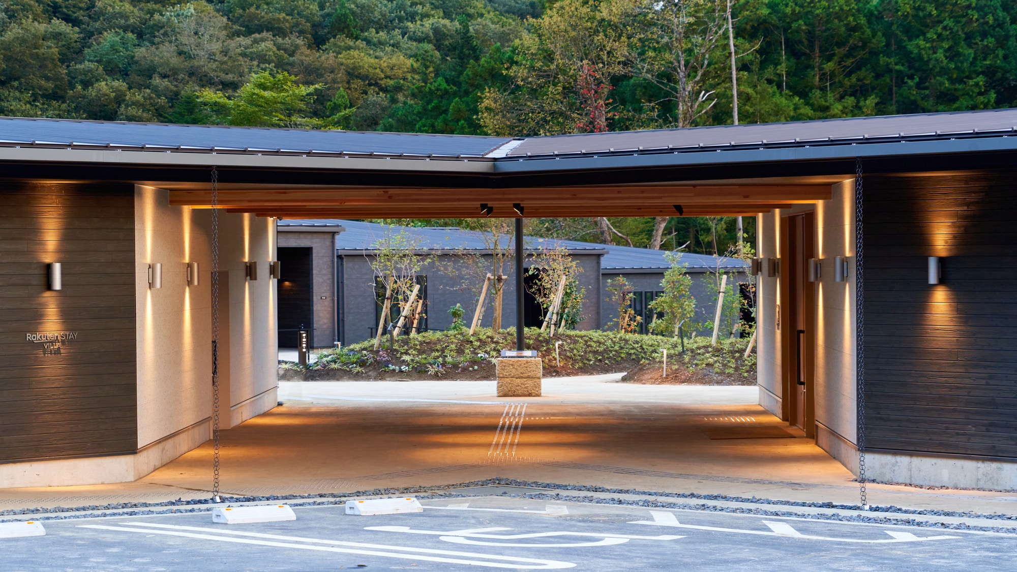 ・Common Building: Enjoy a special and extraordinary space