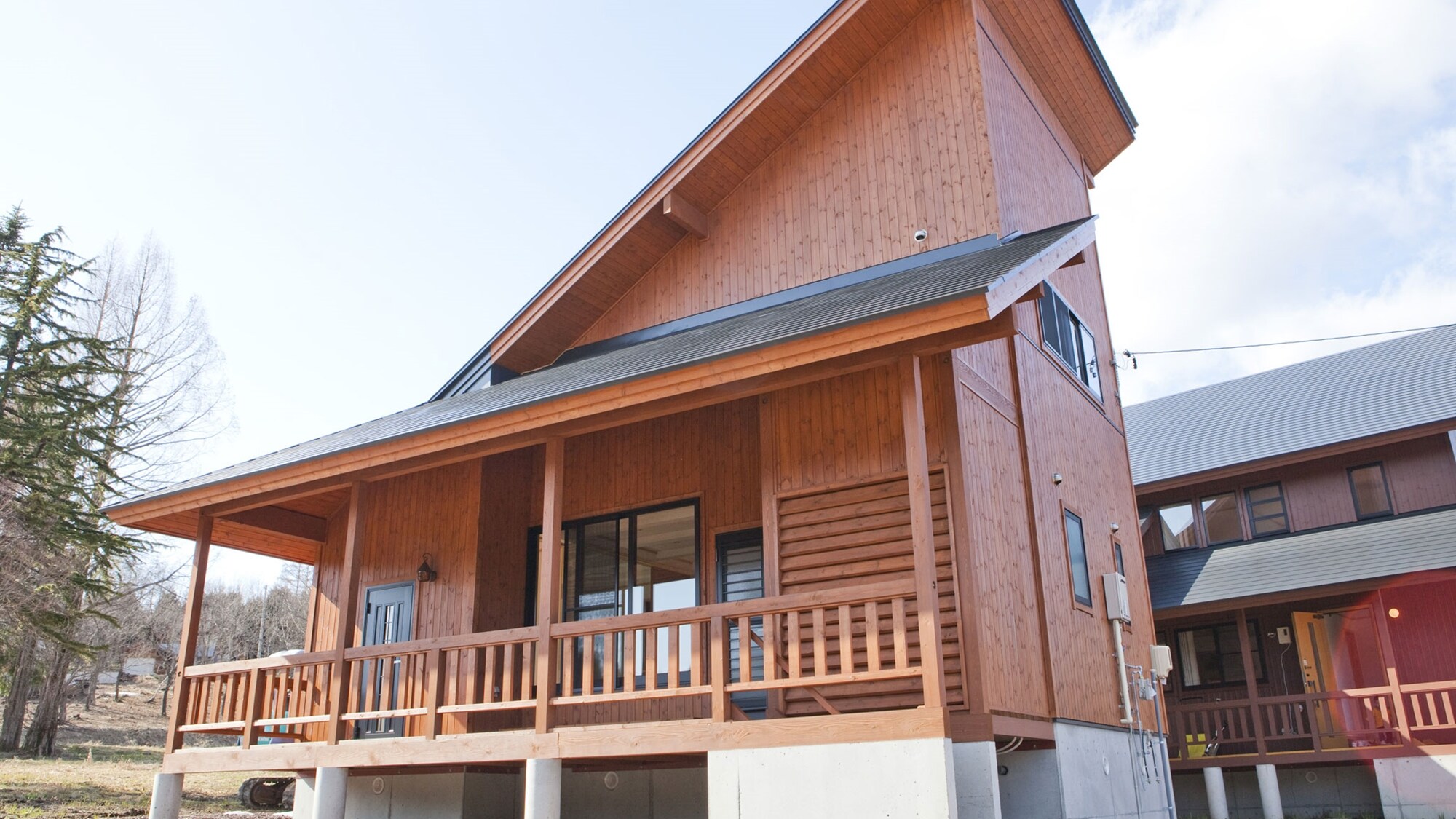 * [Example of guest room] Exterior of Japanese modern building (2LDK + loft)
