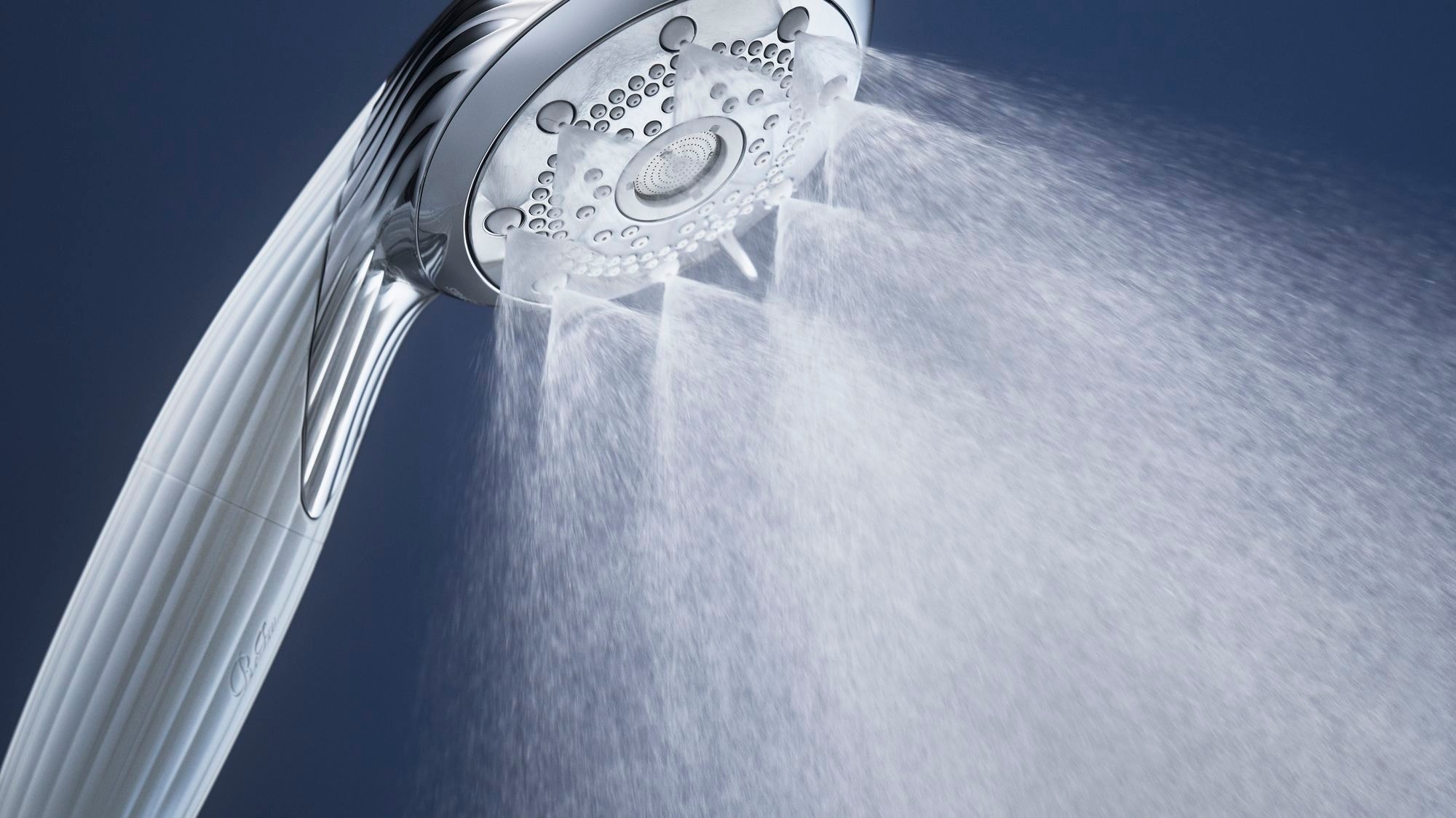 หัวฝักบัว ReFa FINE BUBBLE *มีให้บริการเฉพาะบางห้องเท่านั้น