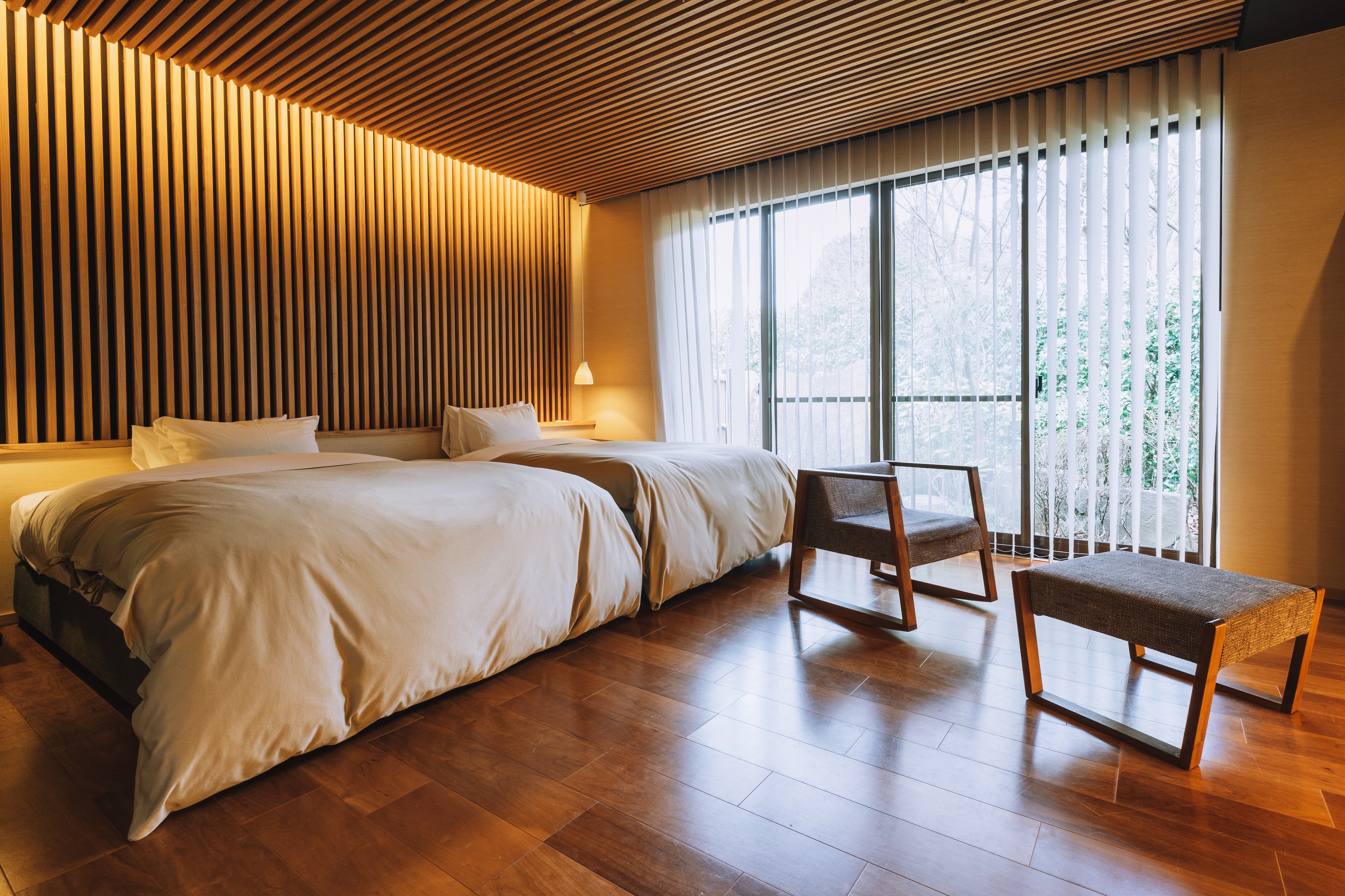 ◆Twin room 10 tatami mats x 8 tatami mats, with indoor bath and open-air bath