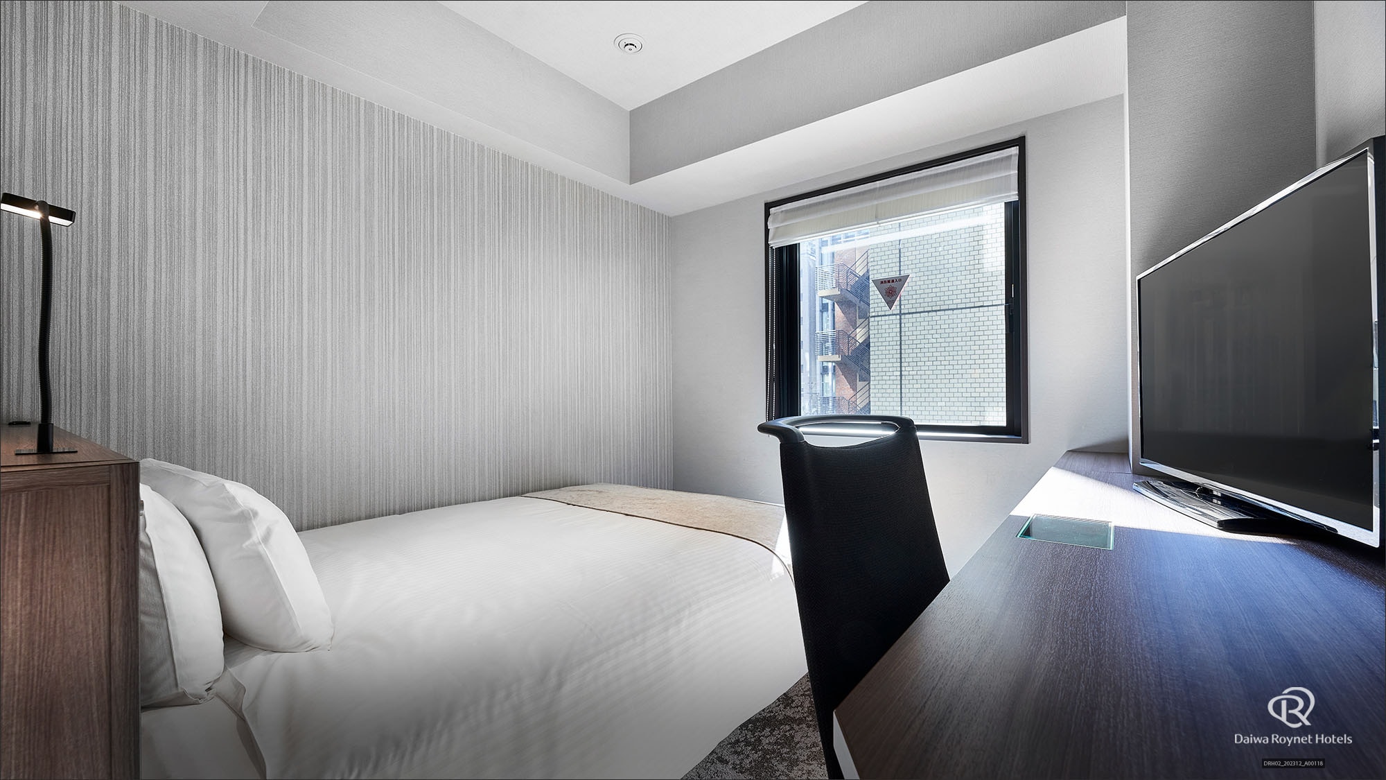 Standard double room (13㎡, bed width 140cm)