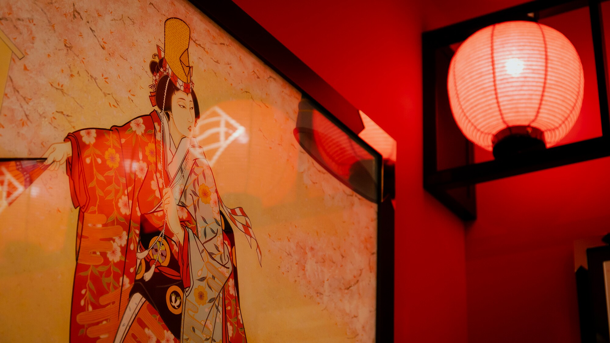 [Kabuki Room-Sakura] A space where you can feel the rich color and beauty of "Kyokako Musume Dojoji". (C) SHOCHIKU
