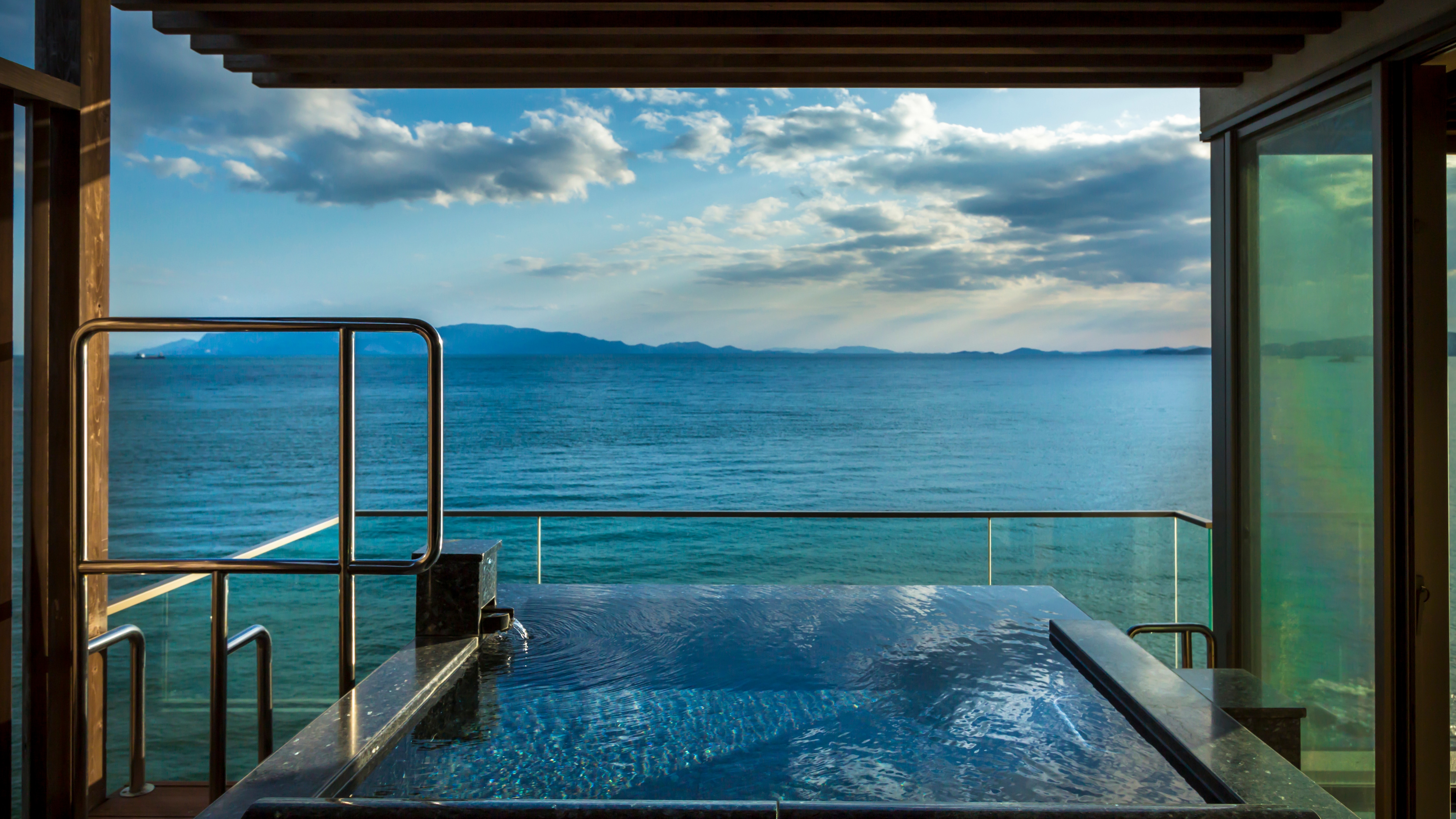 <Ocean view/Sky floor> [Akatsuki] Japanese-Western style room 52㎡/With open-air bath with spectacular view