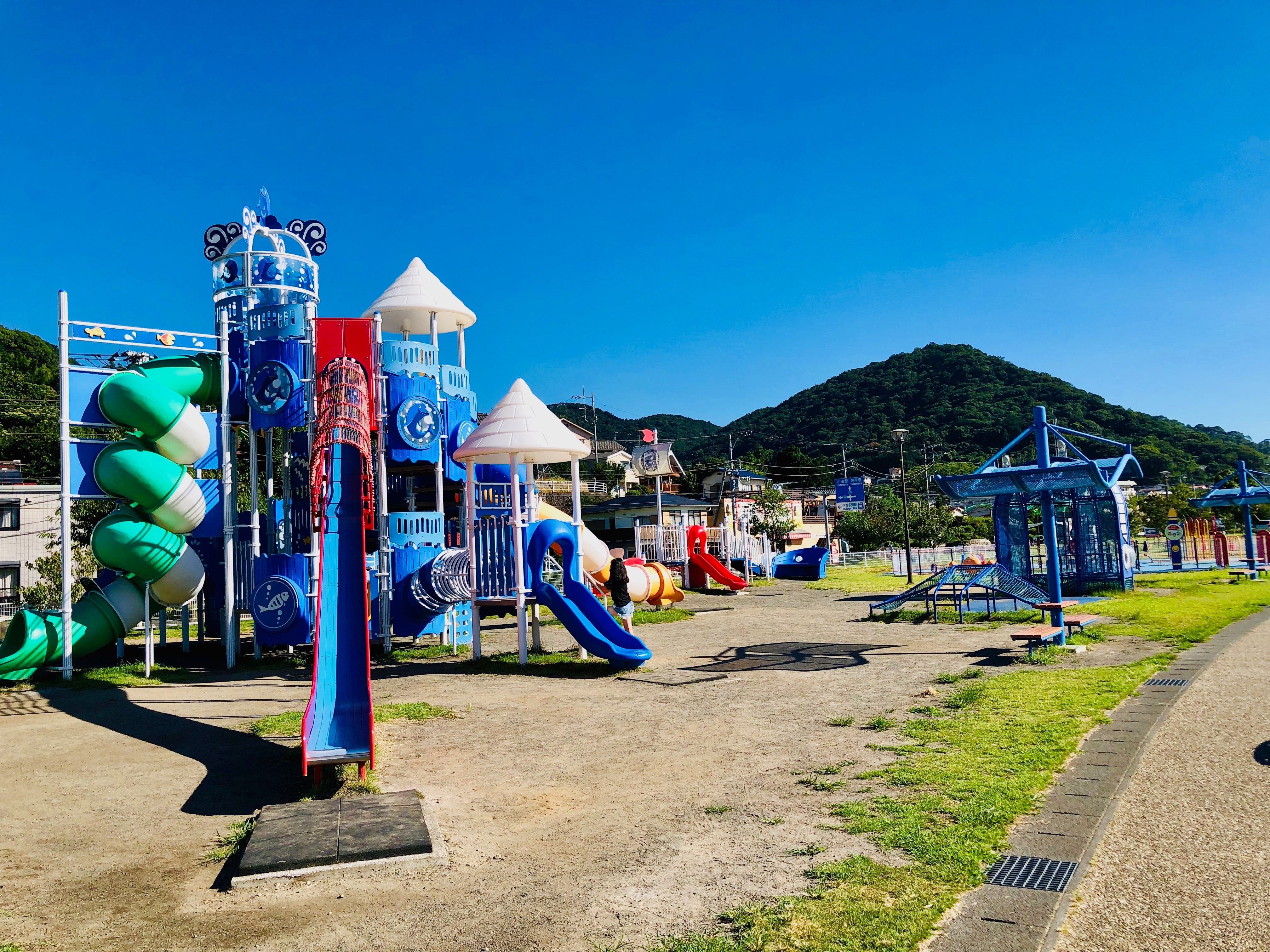 해변 앞