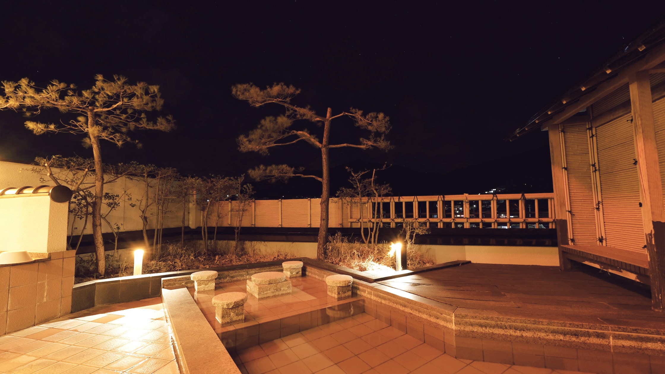 私人衛浴「景觀露天浴池」（夏季/晚上）1