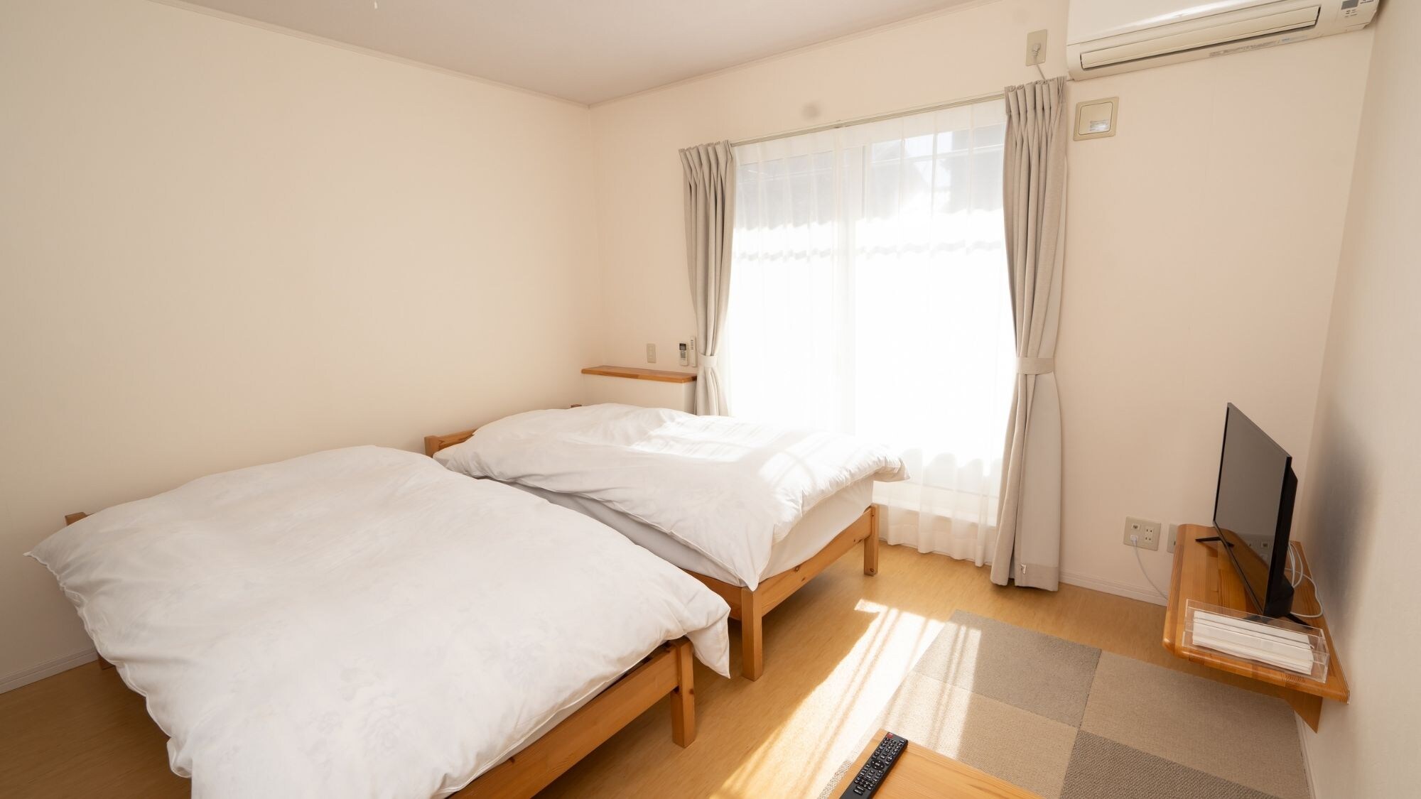 [Kamar Twin] Kamar ini ideal untuk masa menginap jangka pendek, menengah, hingga panjang.