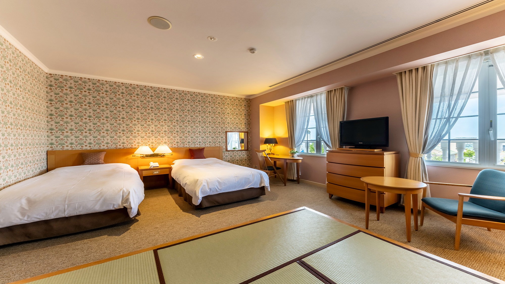 Example of a Japanese-Western style room