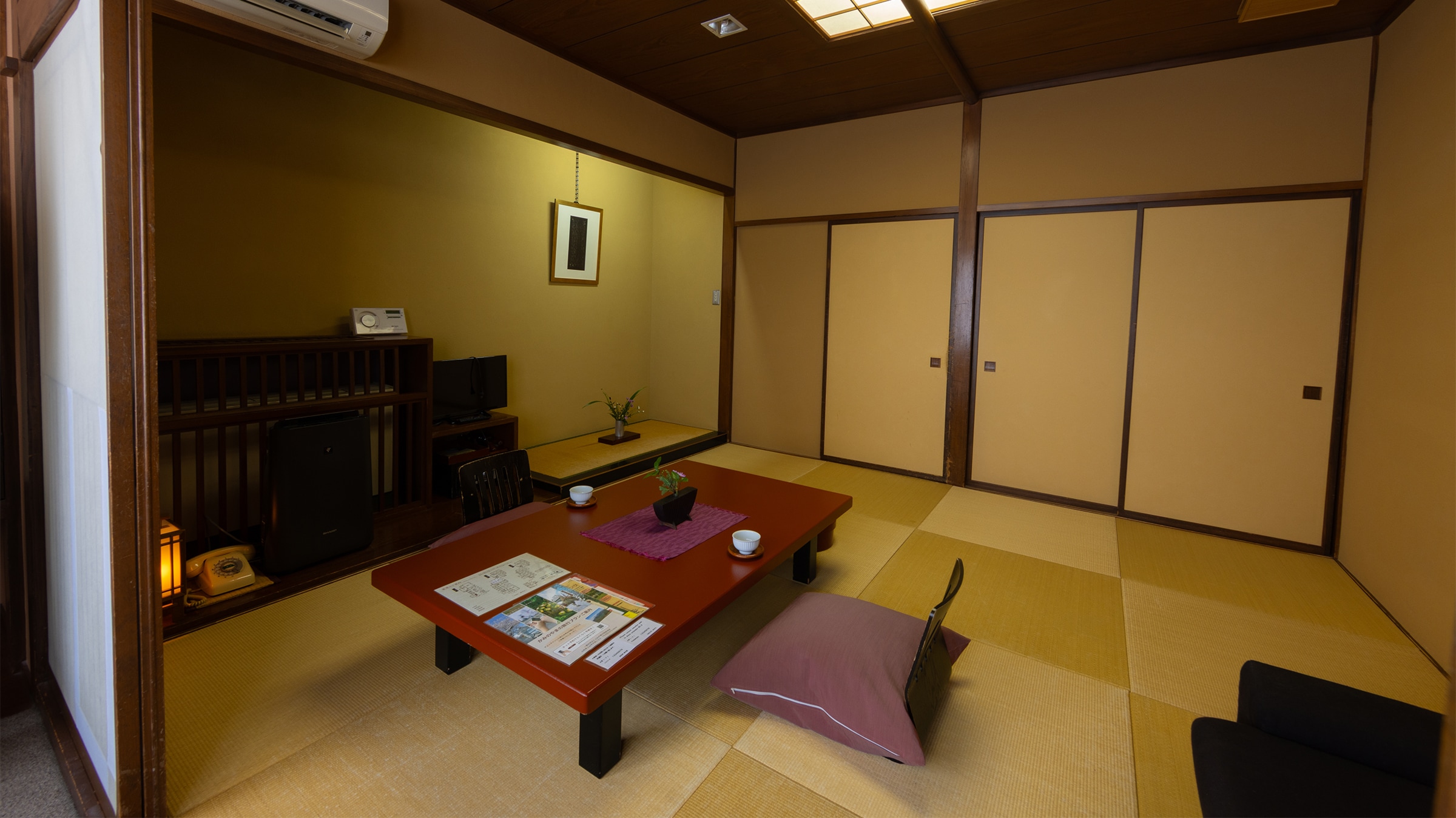 <Directly flowing from the source> Guest room with open-air bath [Byakuran-iro] 8 tatami mats
