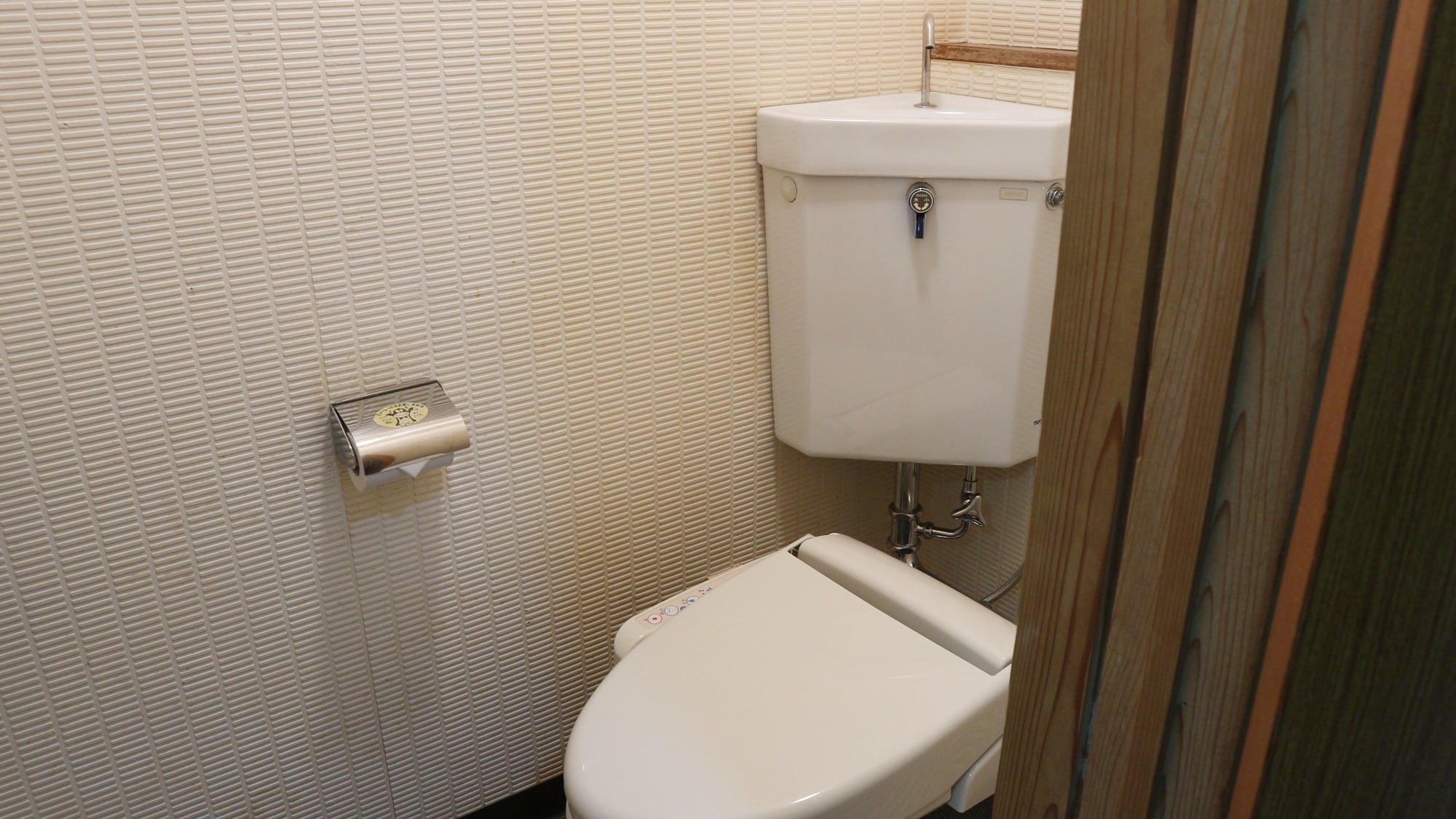 *Guest room toilet/with washing function