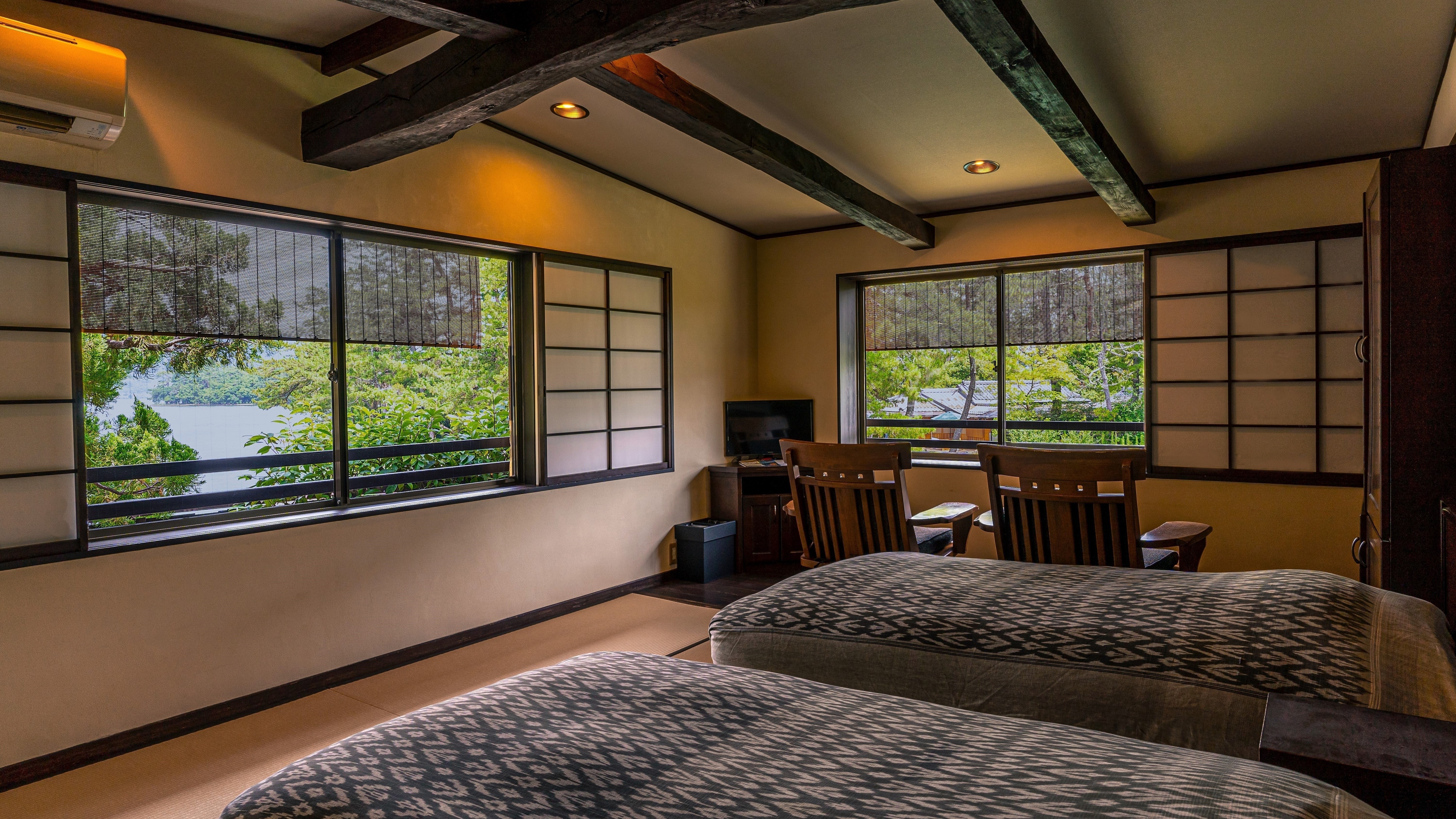 [Japanese-style bedroom overlooking Amanohashidate] Nadeshiko