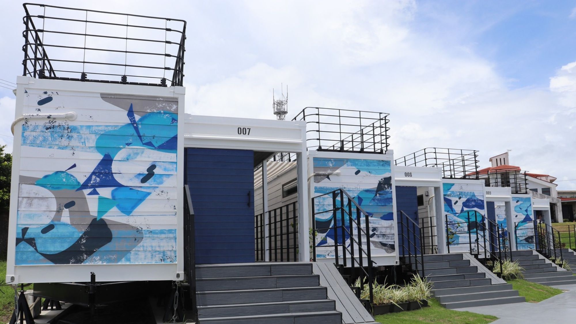 Enjoy an extraordinary retreat to heal your mind and body in a trailer-style villa