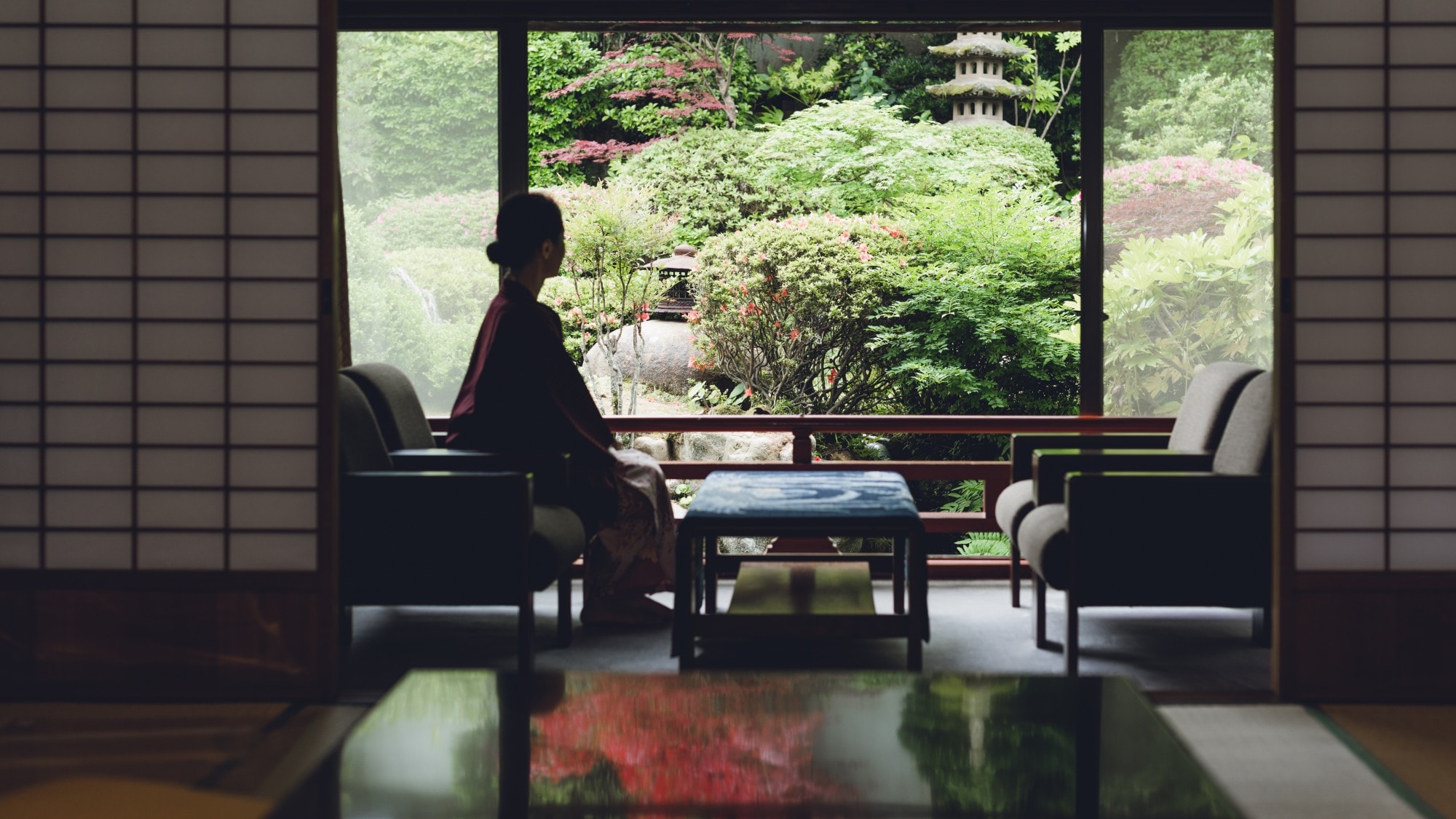 【방으로부터의 풍경】 일본 정원 측의 방에서는 사계절의 풍경을 즐길 수 있습니다.