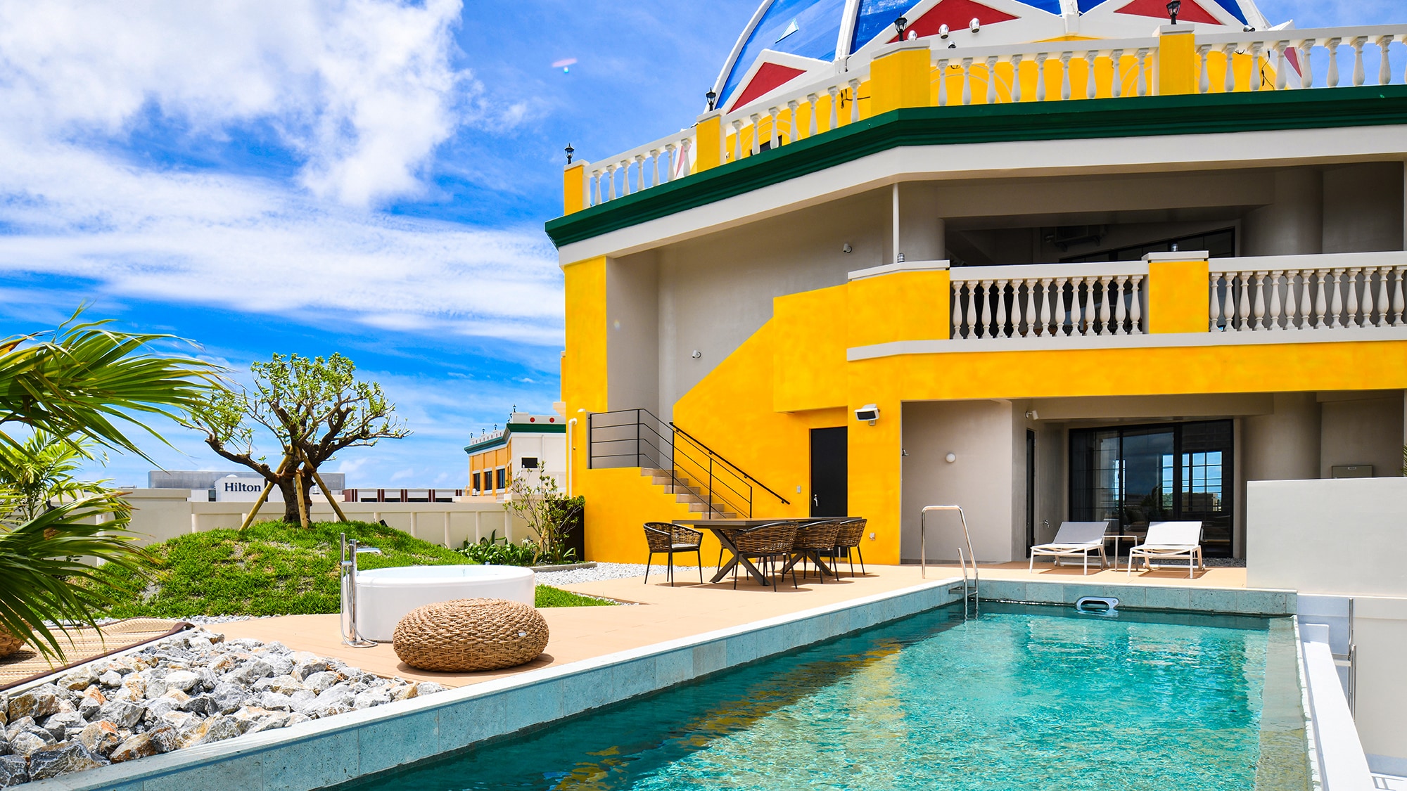 Private pool for exclusive use of the Premier Building Diamond Suite *It is normal temperature all year round