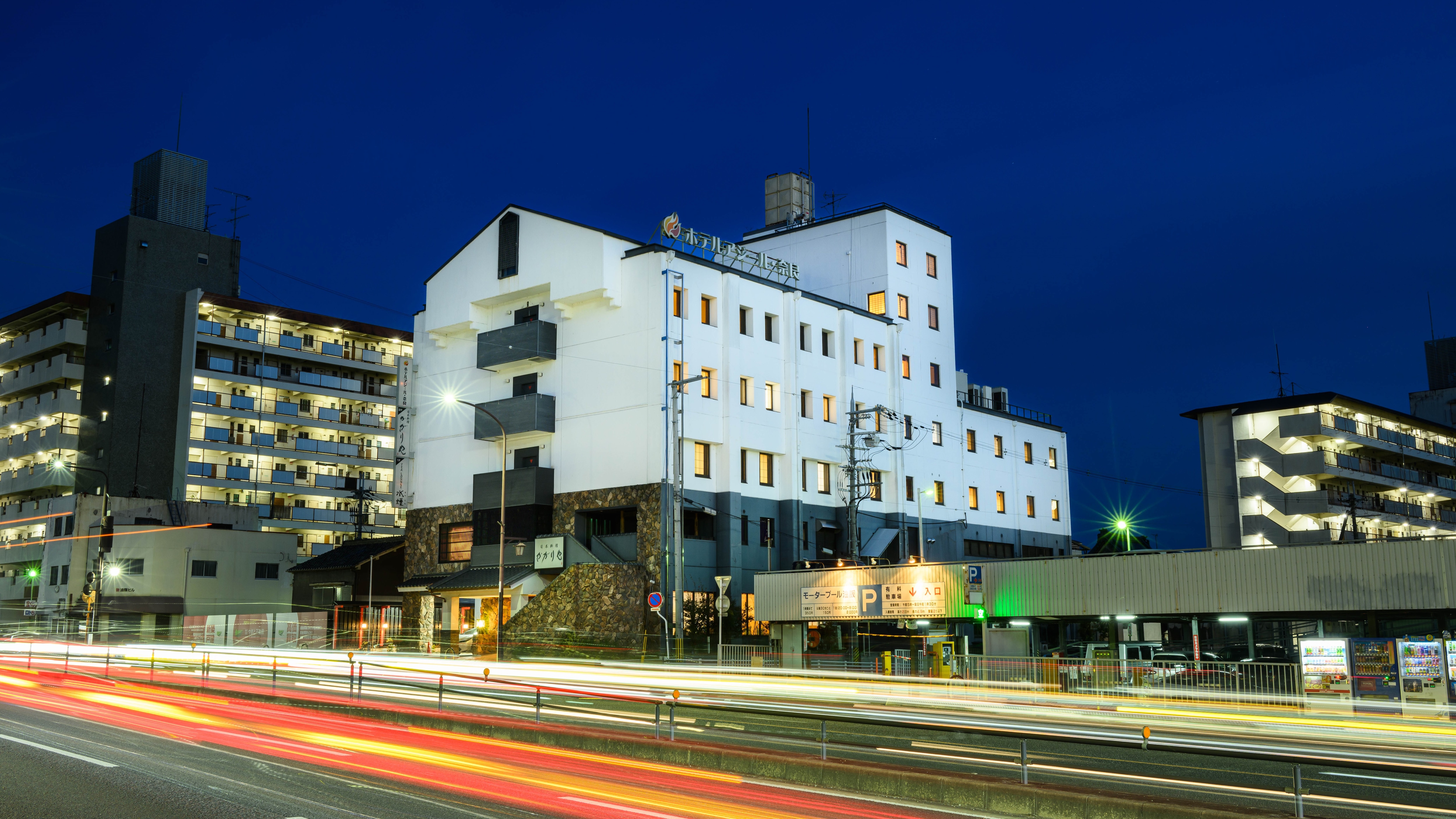 Exterior (night)